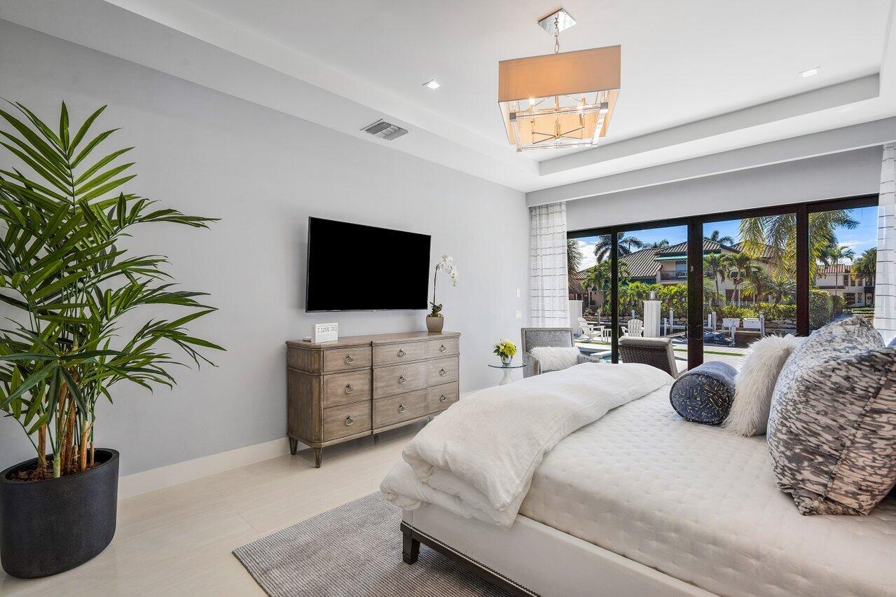 TROPIC ISLE - Residential