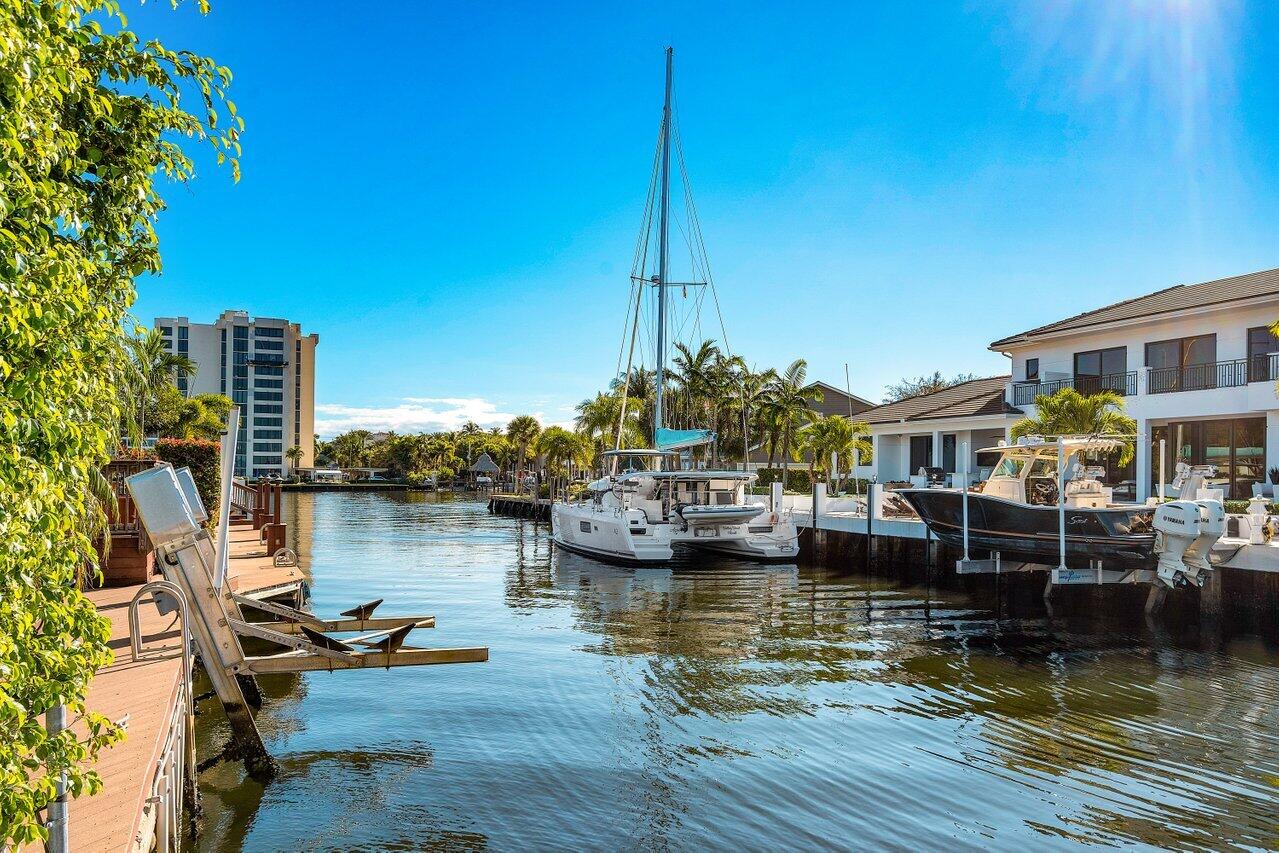 TROPIC ISLE - Residential