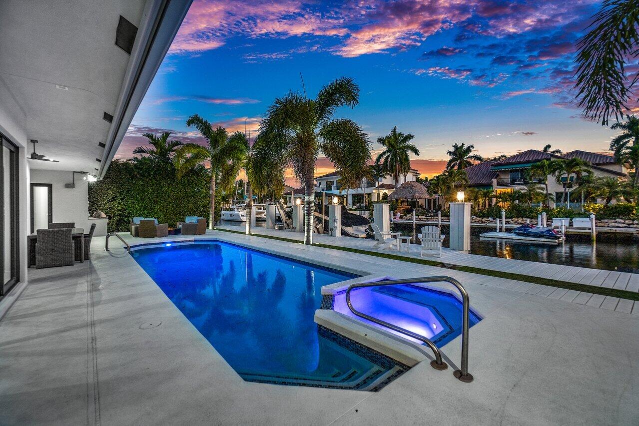 TROPIC ISLE - Residential