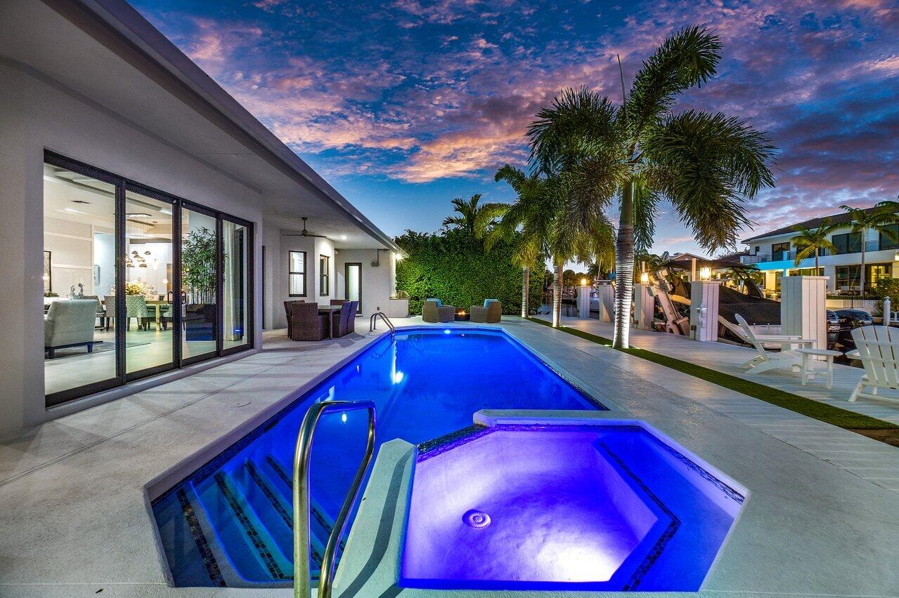 TROPIC ISLE - Residential