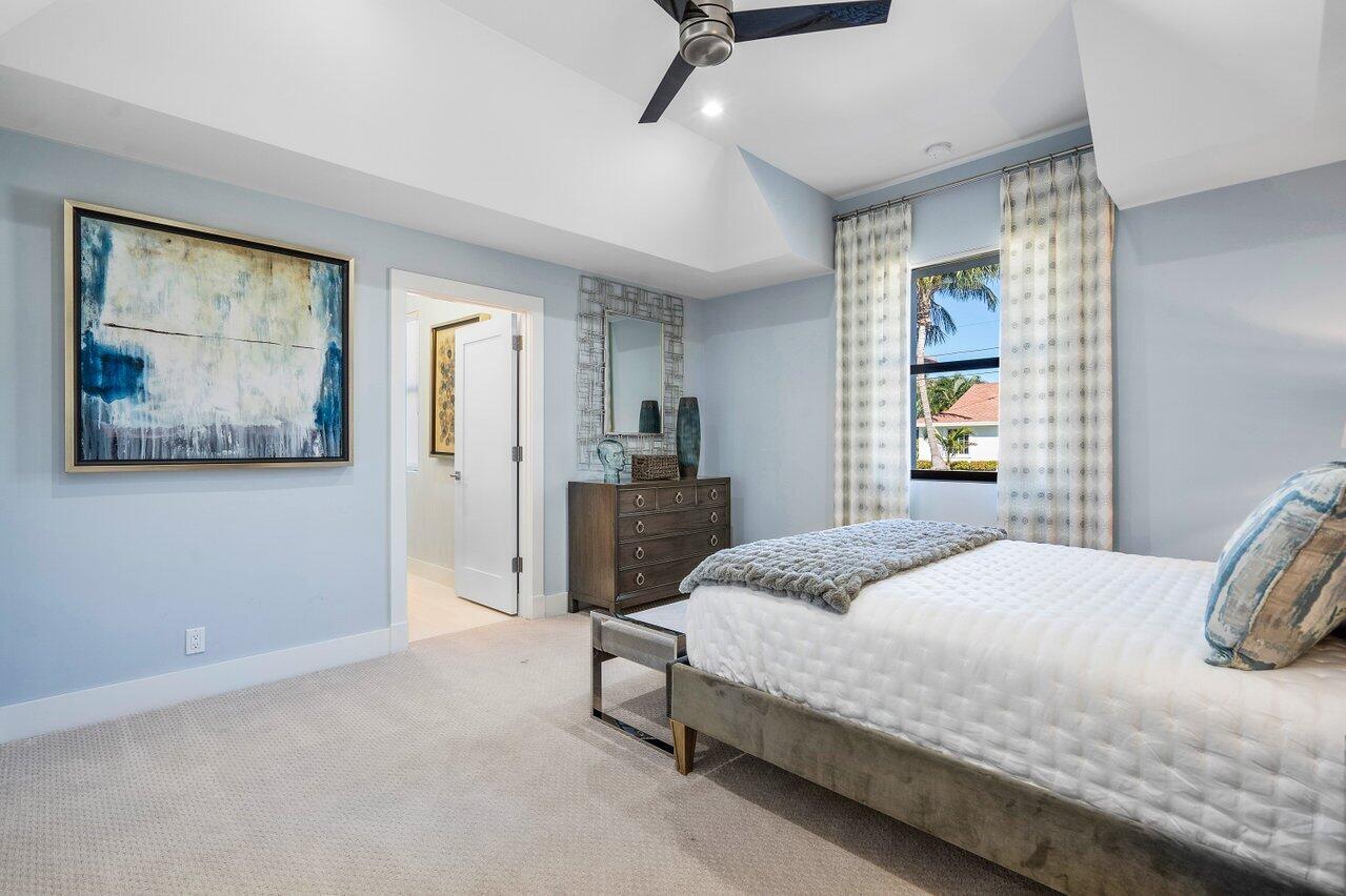 TROPIC ISLE - Residential