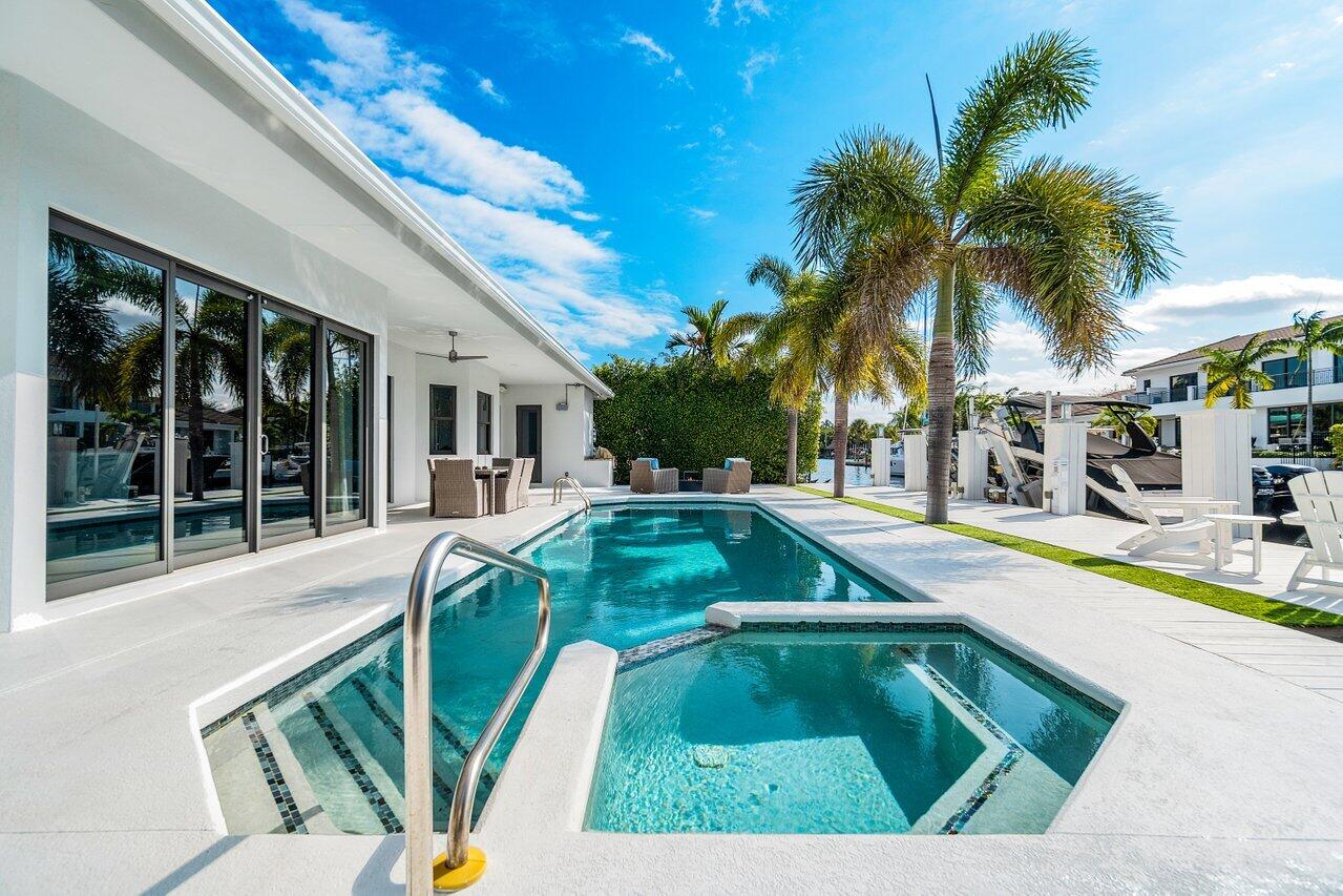 TROPIC ISLE - Residential