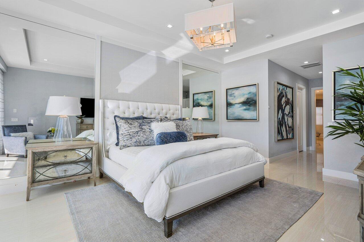 TROPIC ISLE - Residential