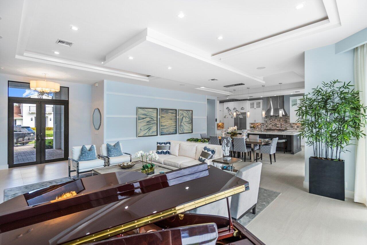 TROPIC ISLE - Residential