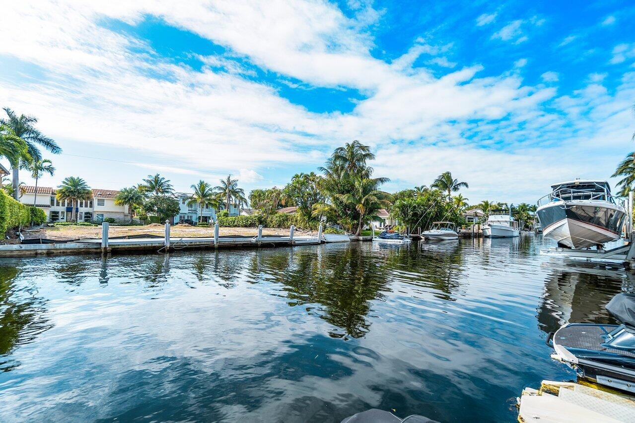 TROPIC ISLE - Residential