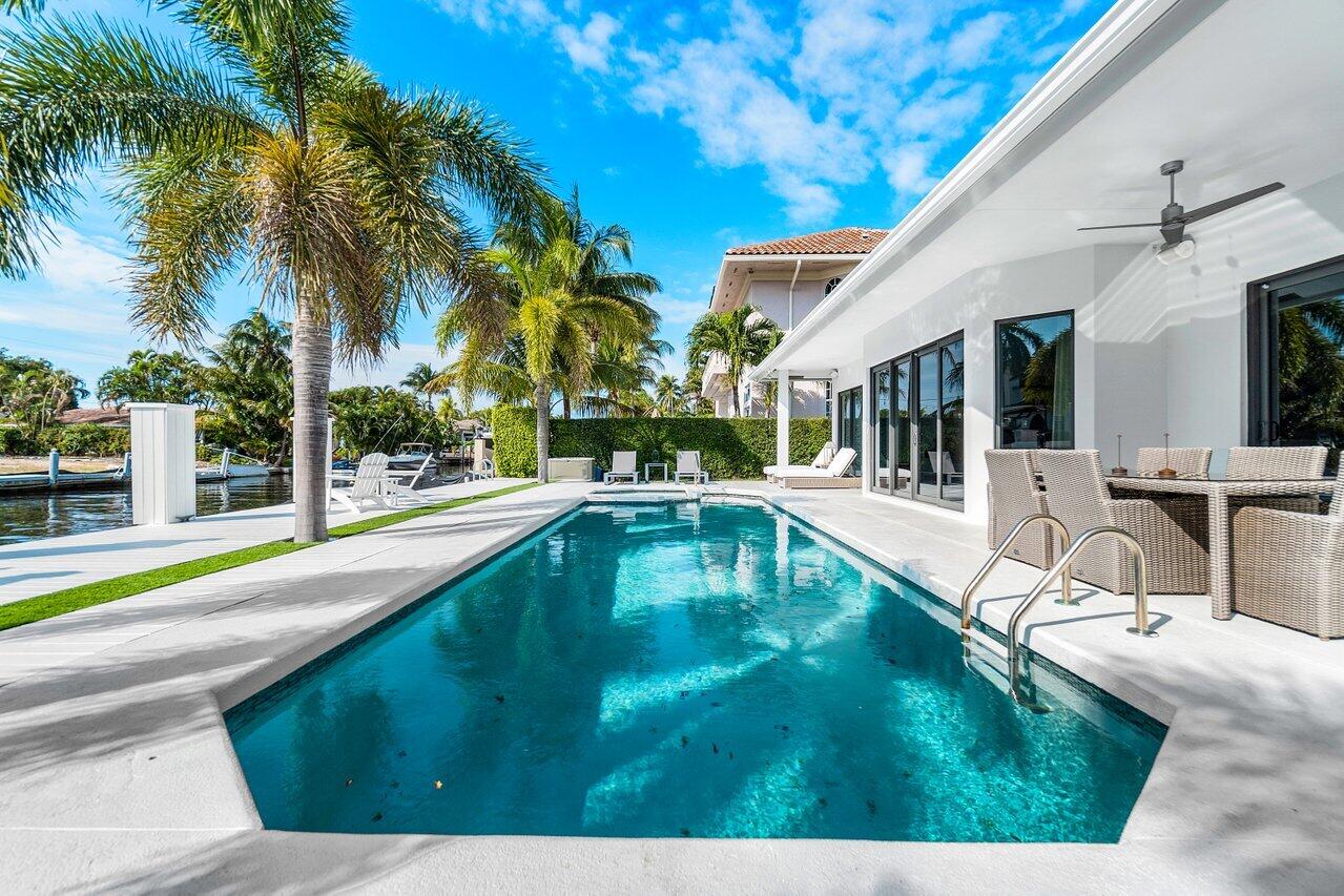 TROPIC ISLE - Residential