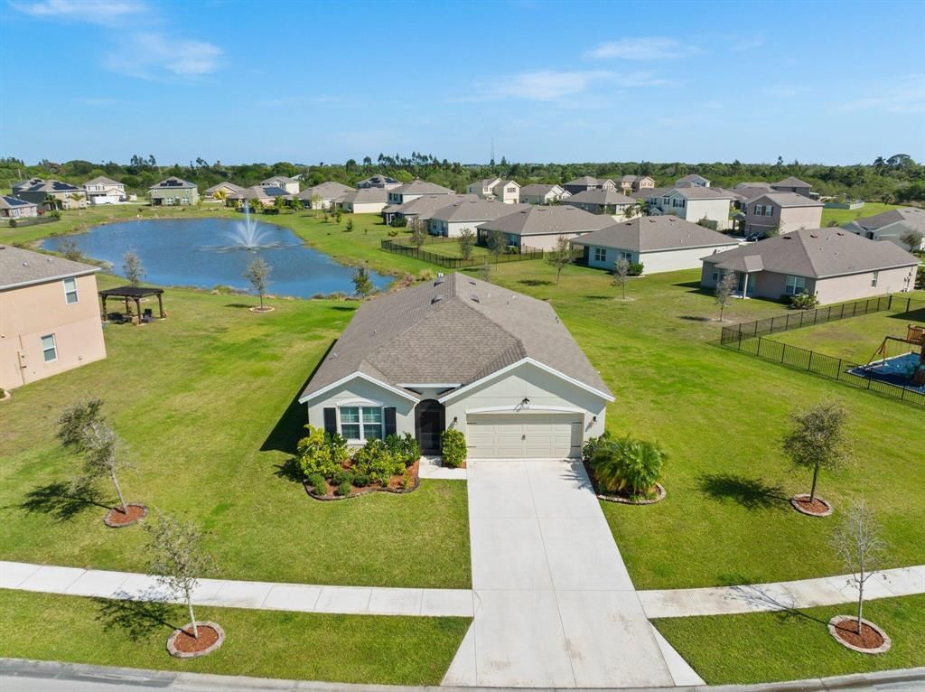 Photo of 3048 Woodswalk Drive, Fort Pierce, FL 34945 (MLS # R10868444)