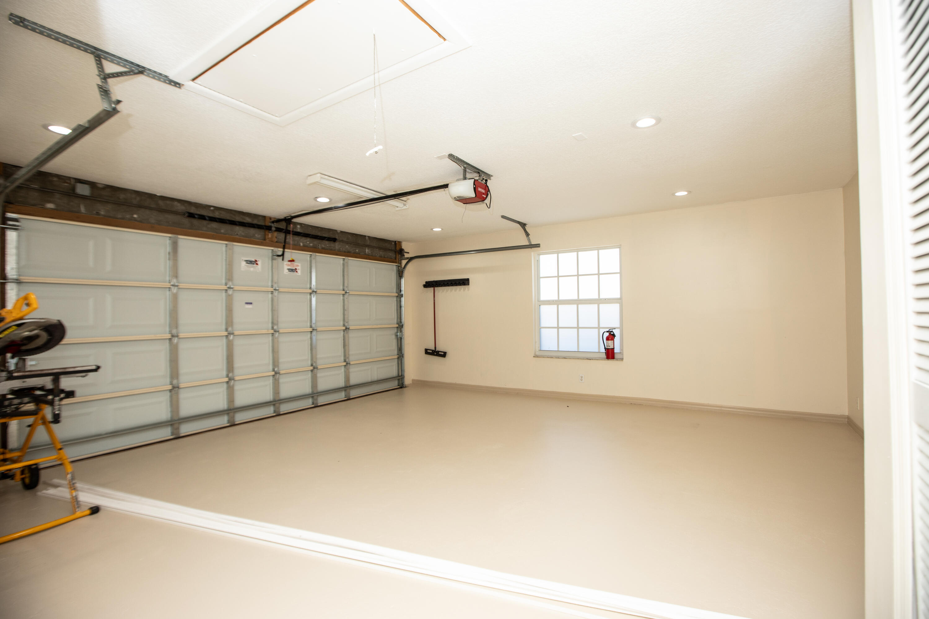 LA COSTA IN MISSION BAY - Residential Lease