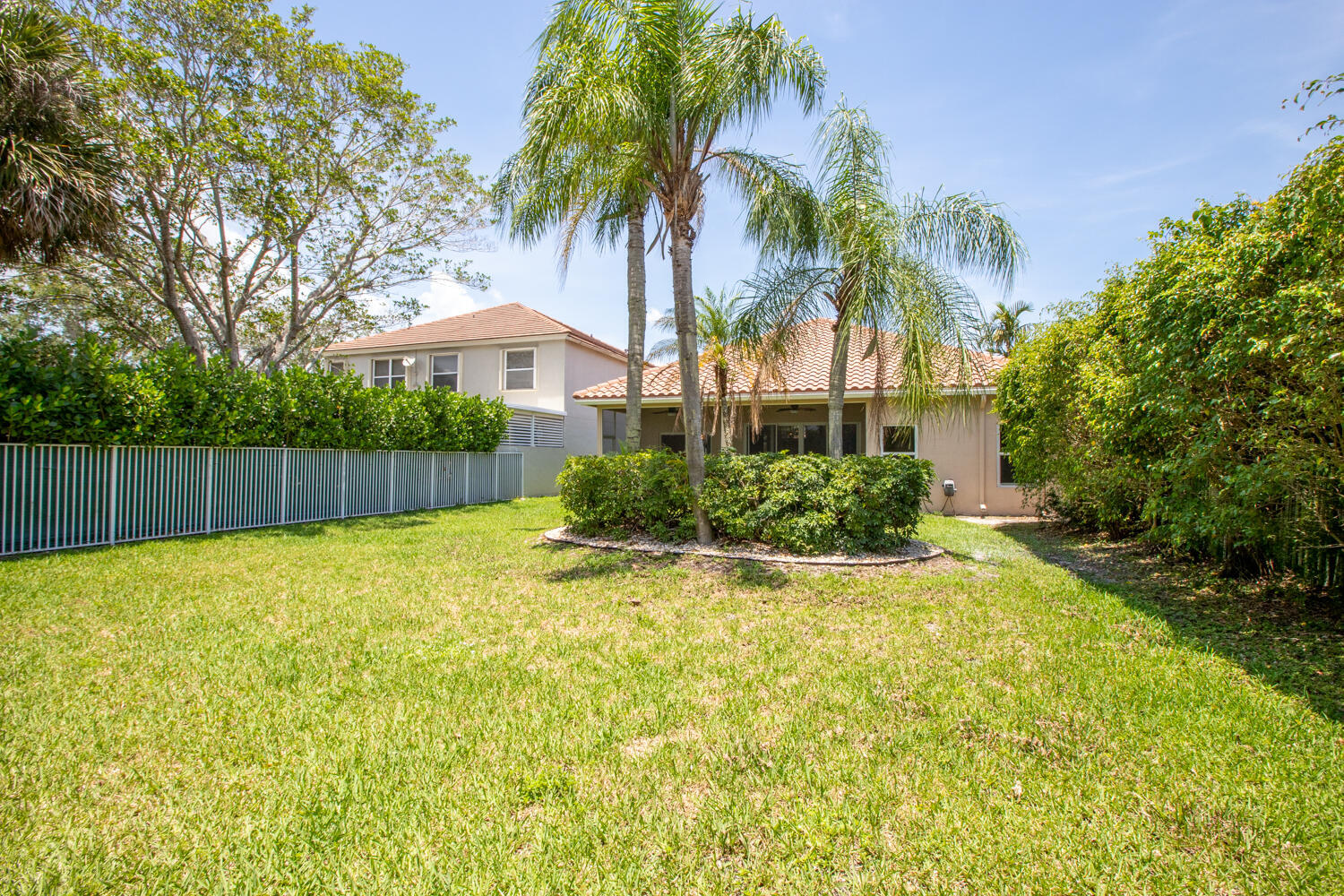 LA COSTA IN MISSION BAY - Residential Lease