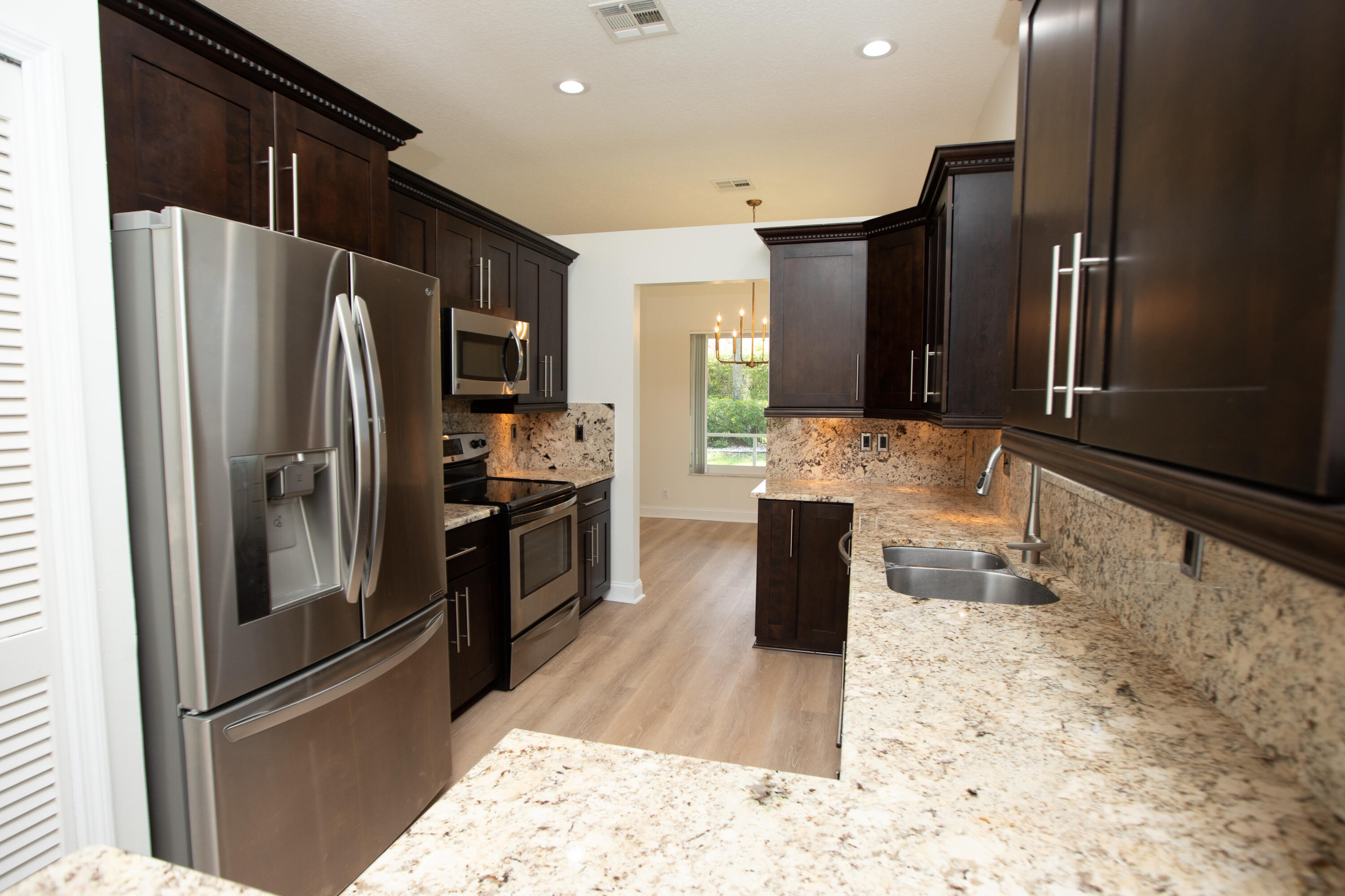 LA COSTA IN MISSION BAY - Residential Lease