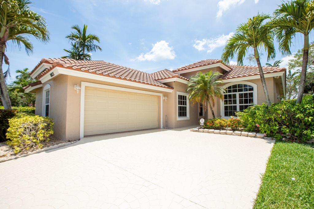 Photo of 10821 La Salinas Circle, Boca Raton, FL 33428 (MLS # B26015596)