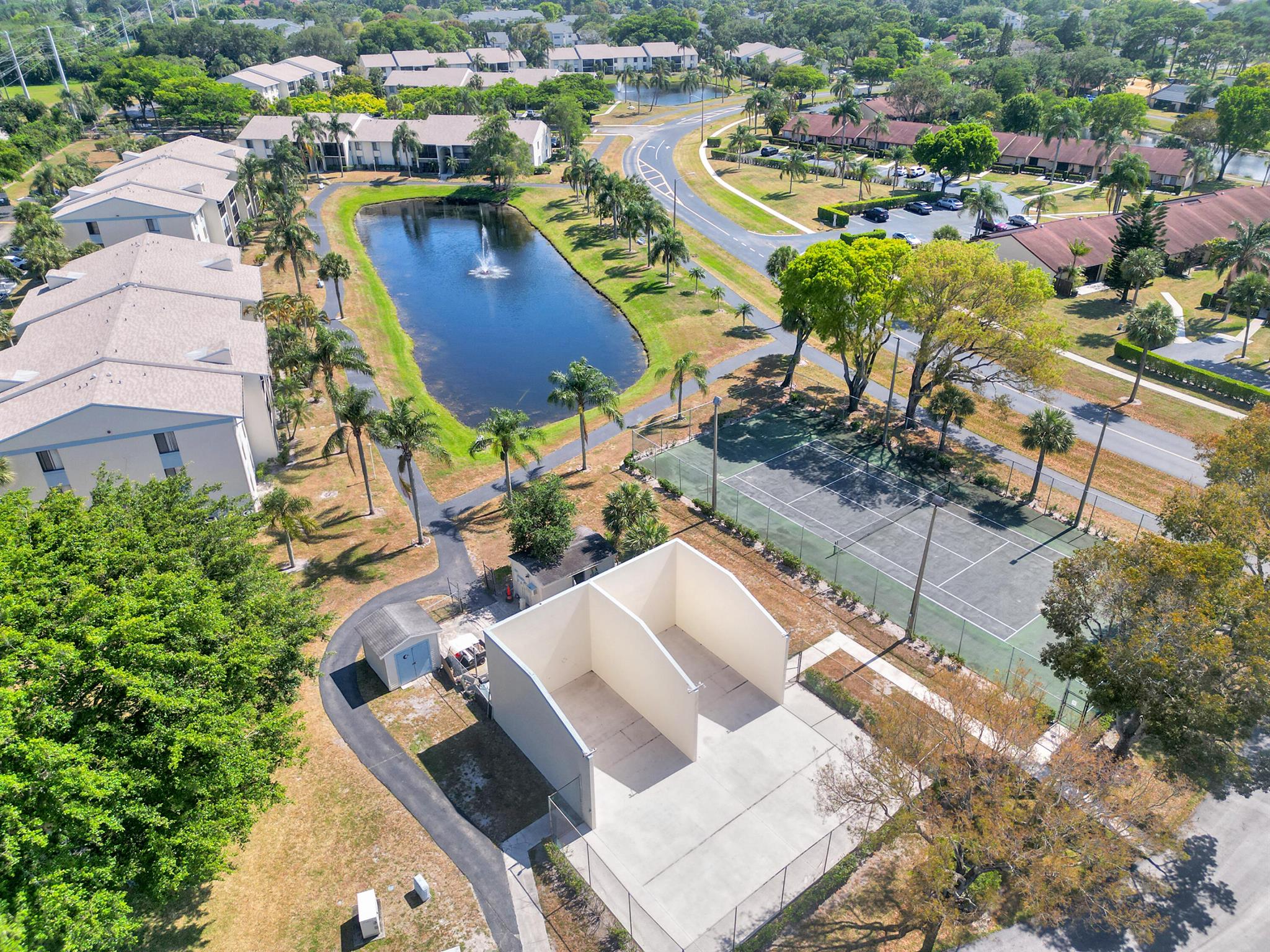 PALM CLUB VILLAGE II CONDO - Residential