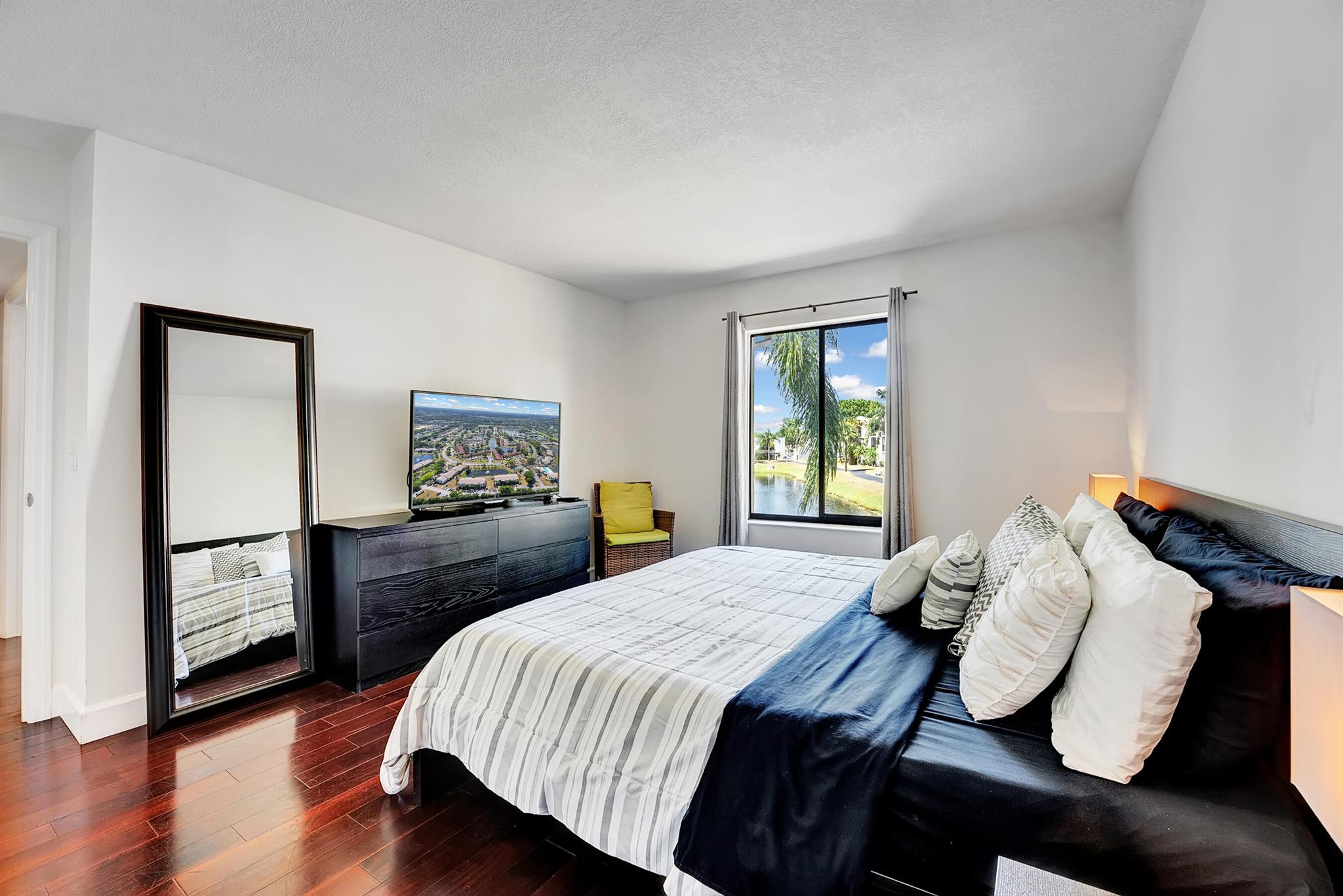 PALM CLUB VILLAGE II CONDO - Residential