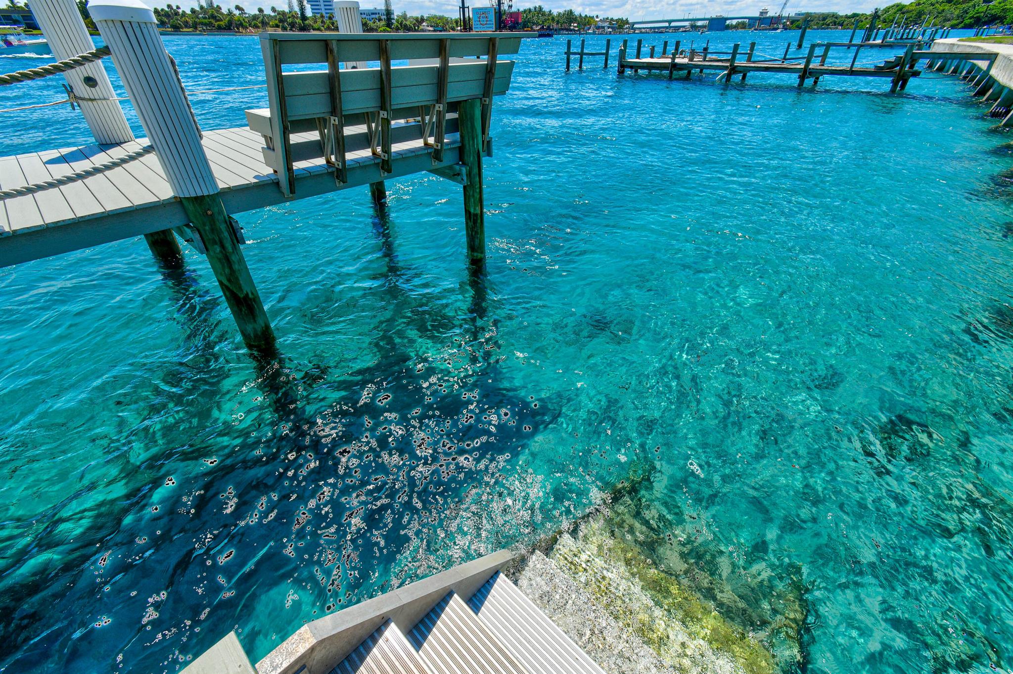 JUPITER INLET BEACH COLON - Residential