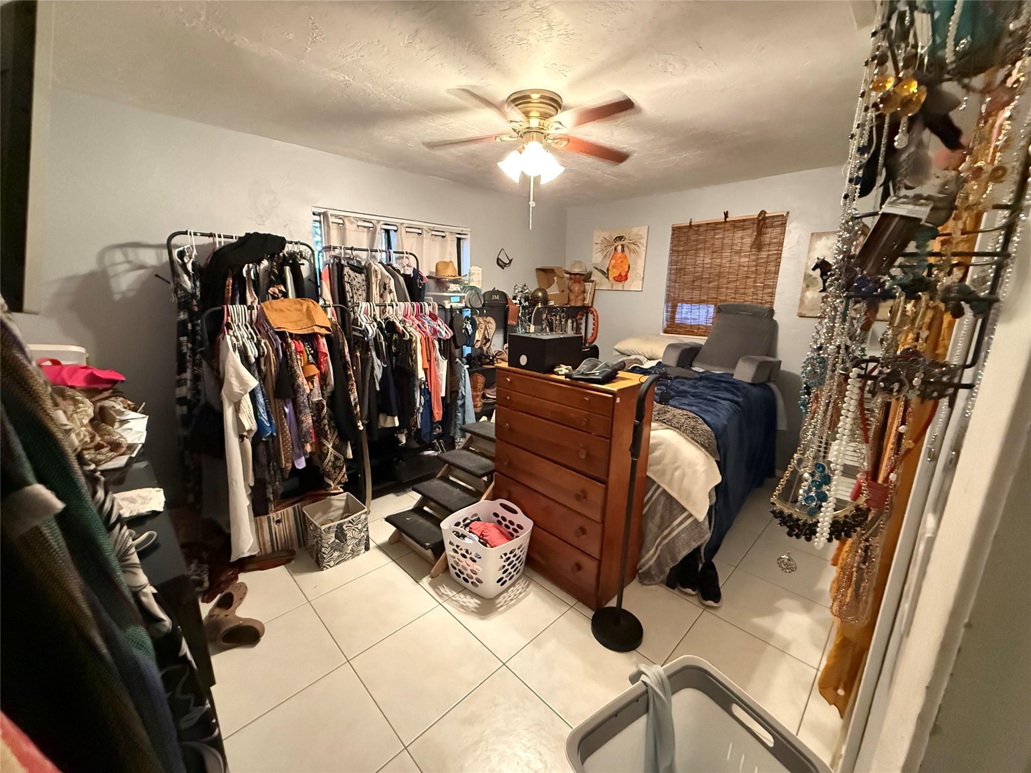 Broadview Park 36-33 B - Residential