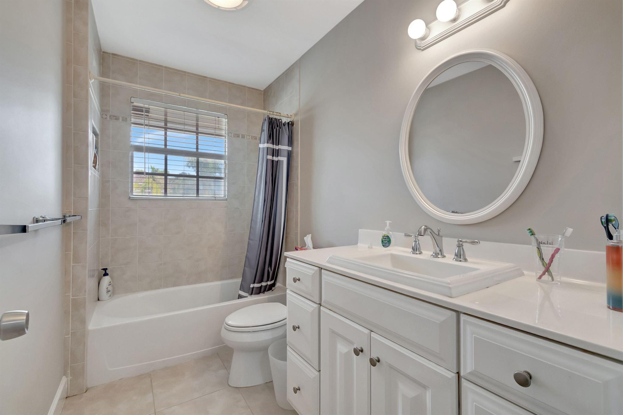 THORNHILL GREEN - Residential