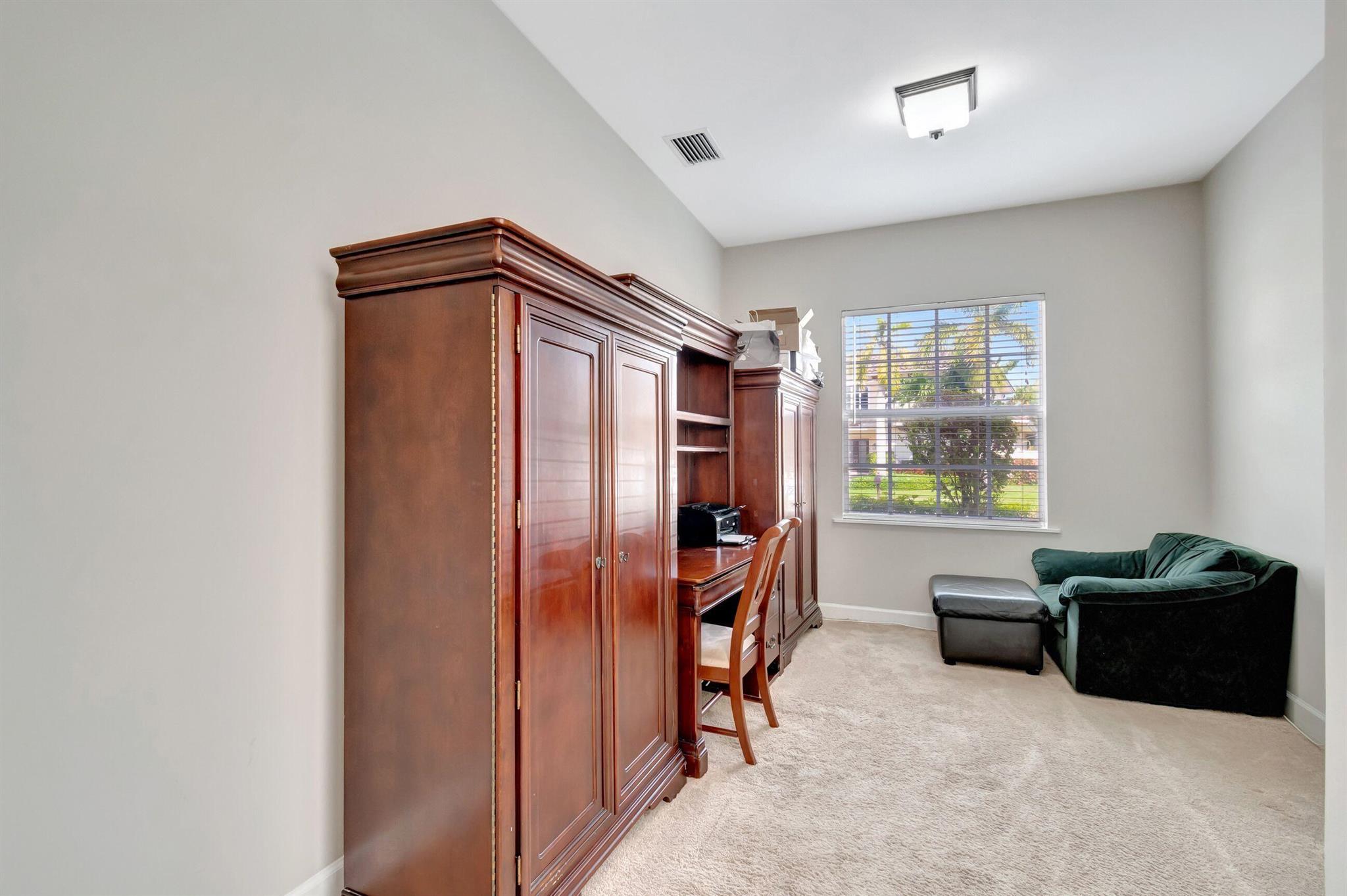 THORNHILL GREEN - Residential