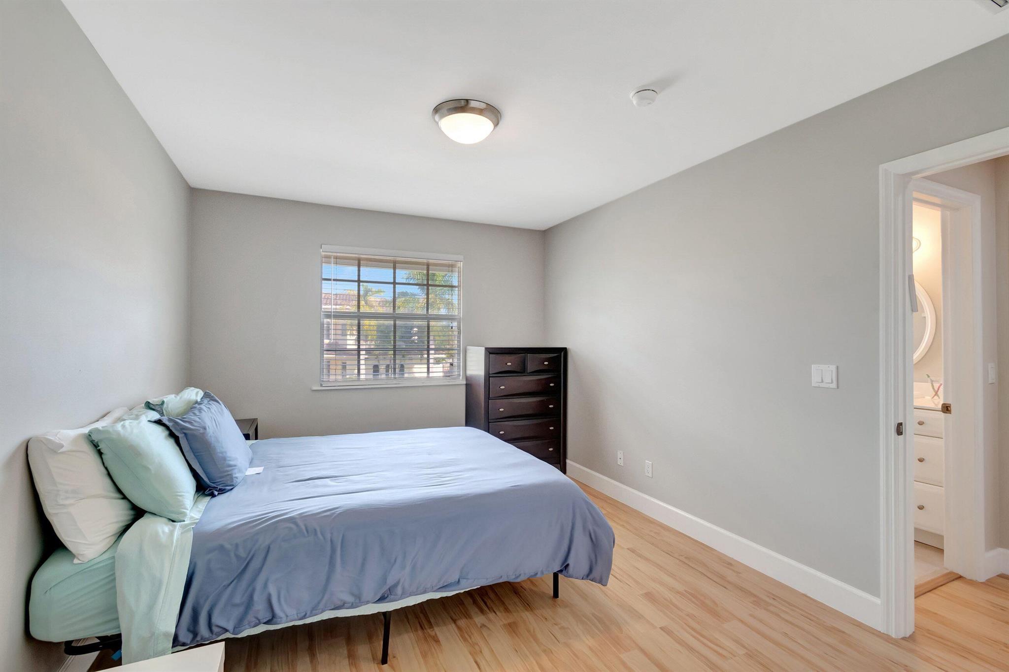 THORNHILL GREEN - Residential