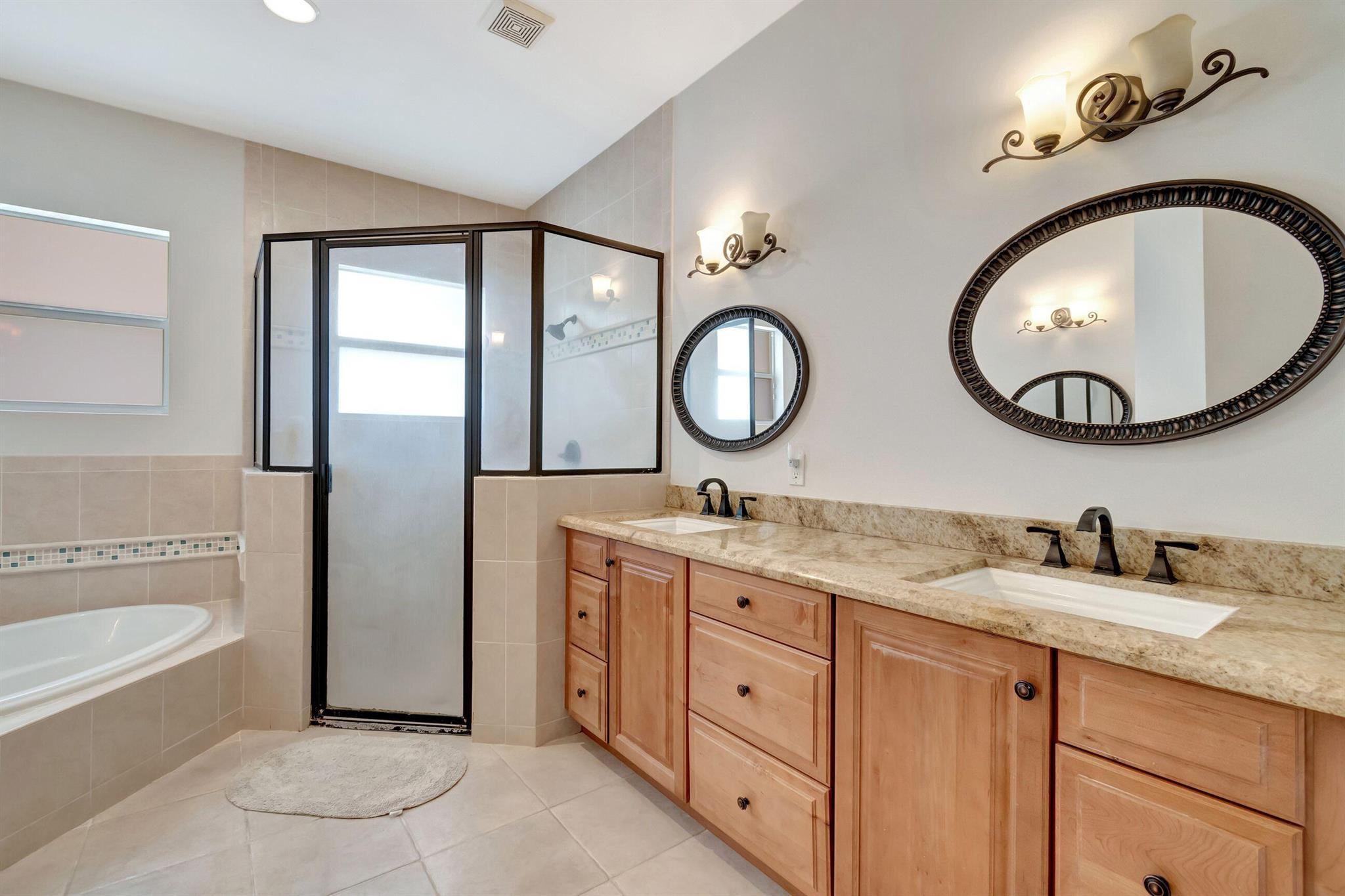 THORNHILL GREEN - Residential