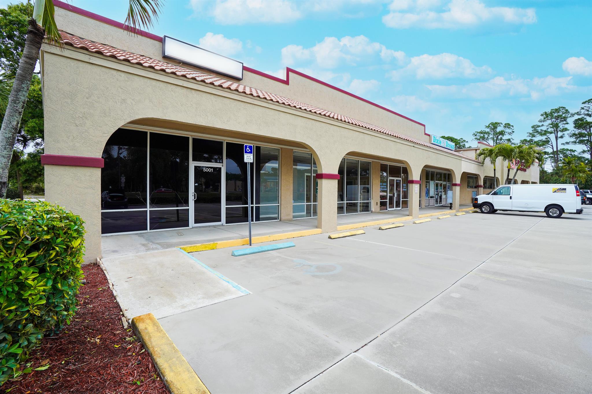 LAKEWOOD PARK UNIT 12A - Commercial Lease