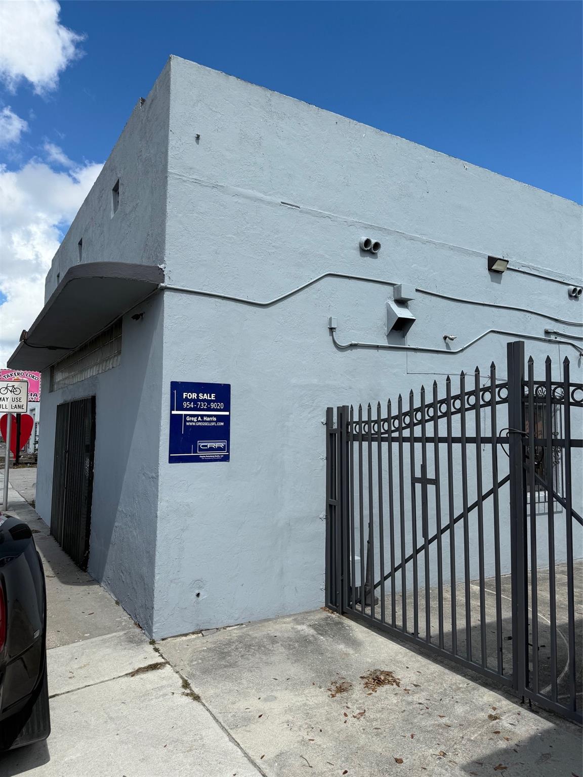 View photos, virtual tours, details... 6815 NW 7th Ave