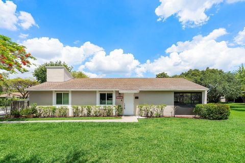 15798 Woodgate Court E Sunrise FL 33326