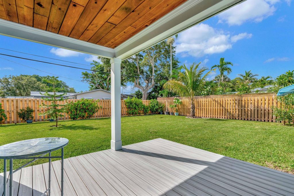 Photo of 709 Gumtree Road, North Palm Beach, FL 33408 (MLS # R11007231)