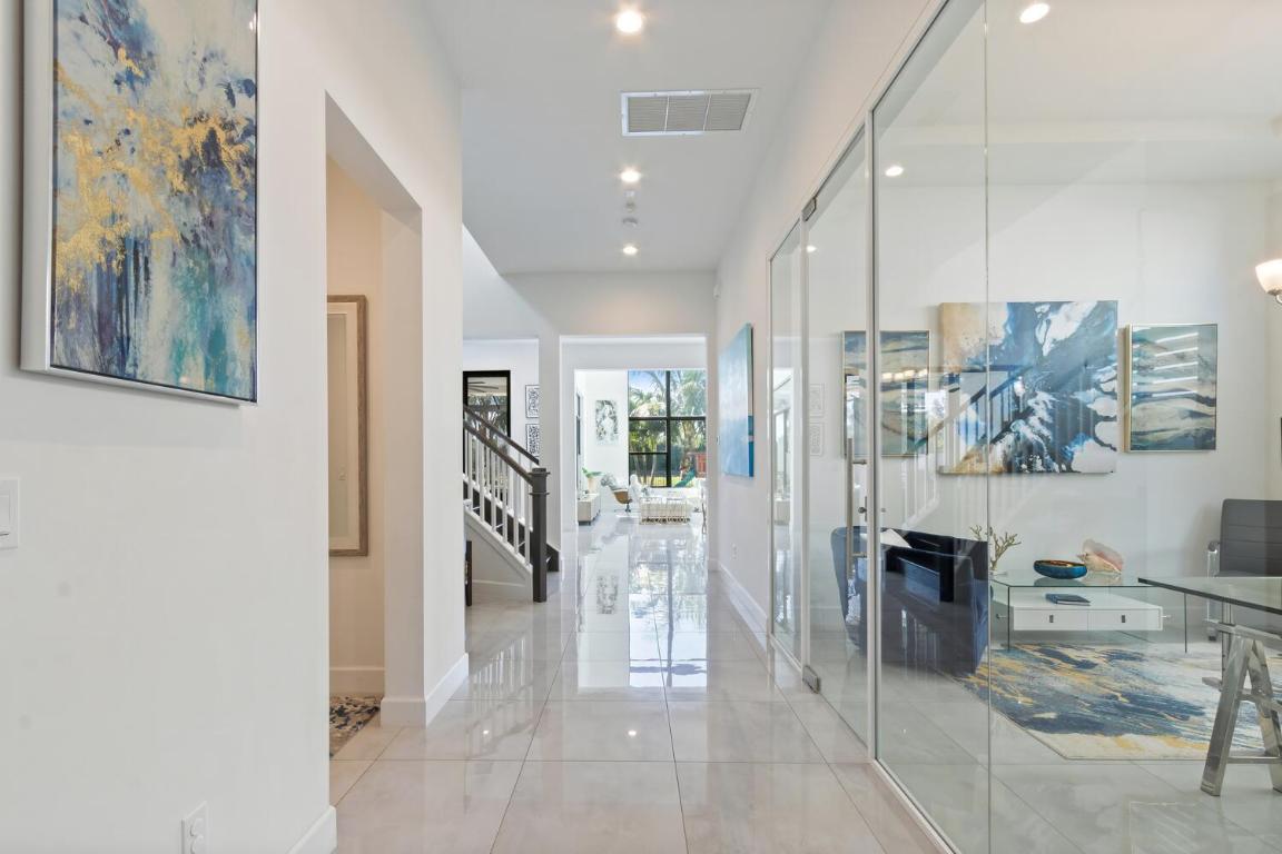 8451 Grand Prix Lane