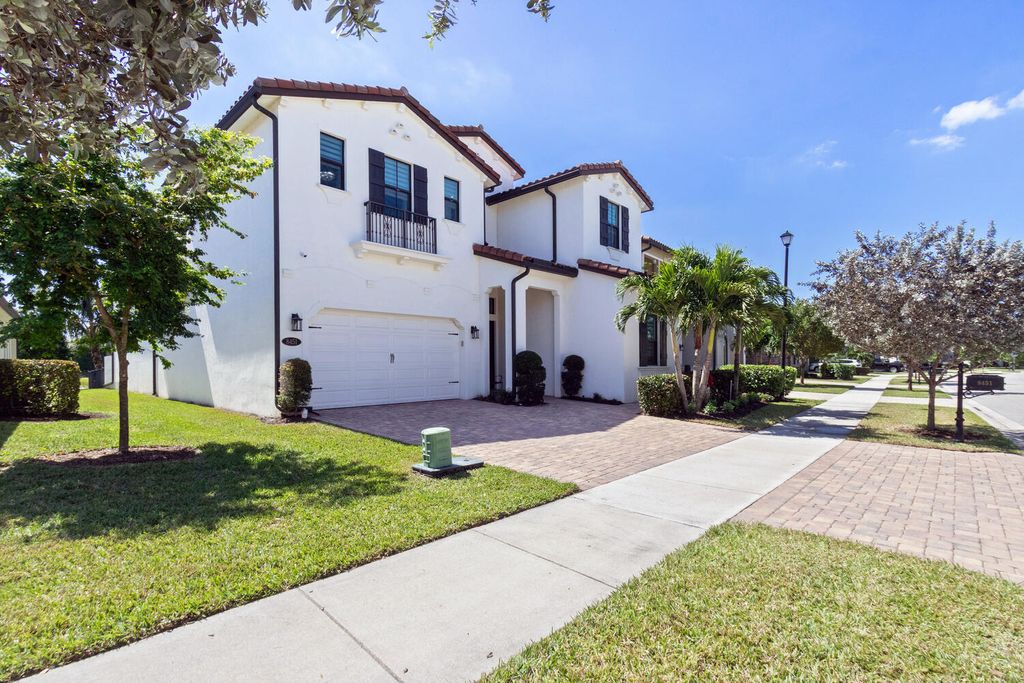 Photo of 8451 Grand Prix Lane, Boynton Beach, FL 33472 (MLS # R11075714)