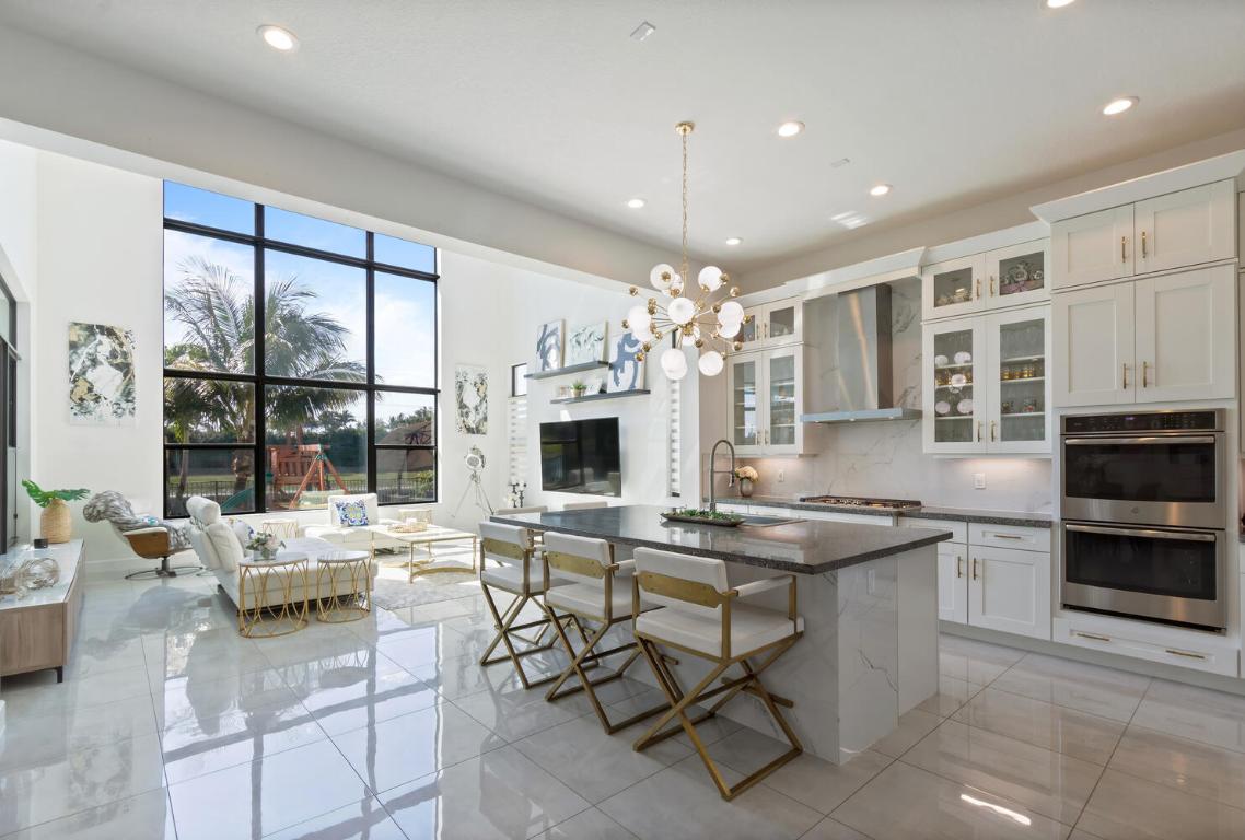 8451 Grand Prix Lane