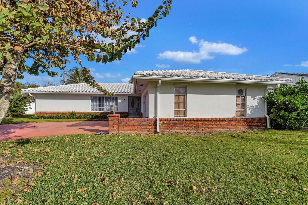 Photo of 1919 Crafton Road, North Palm Beach, FL 33408 (MLS # R11040065)