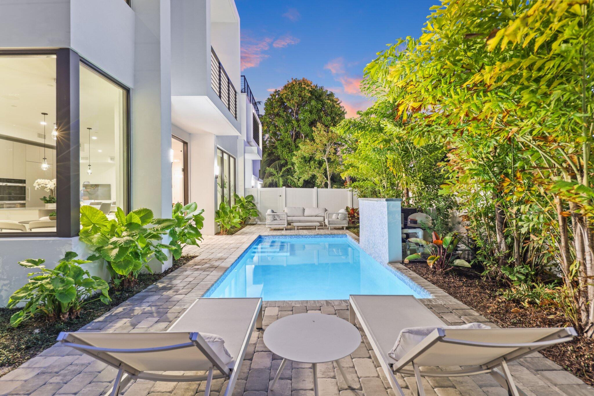 CENTENNIAL SQUARE - Residential