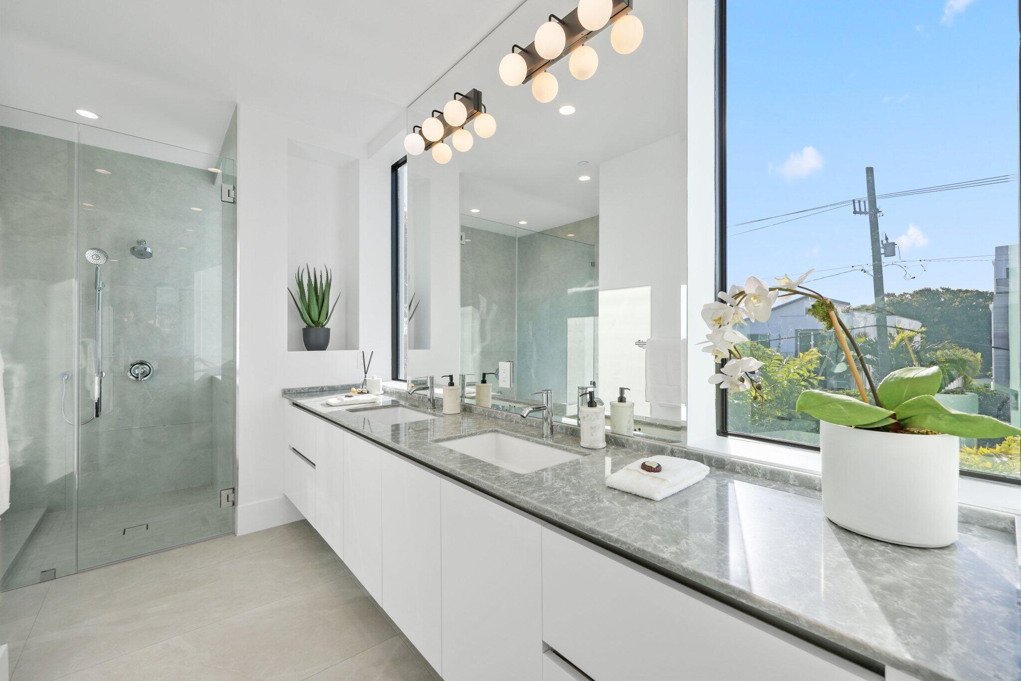 CENTENNIAL SQUARE - Residential