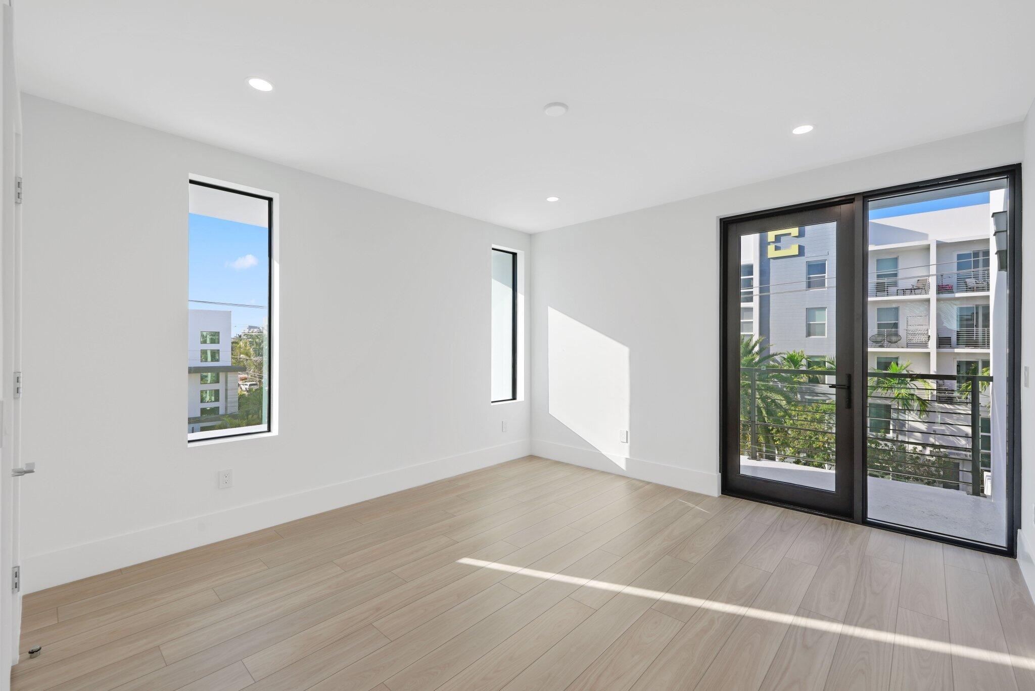 CENTENNIAL SQUARE - Residential