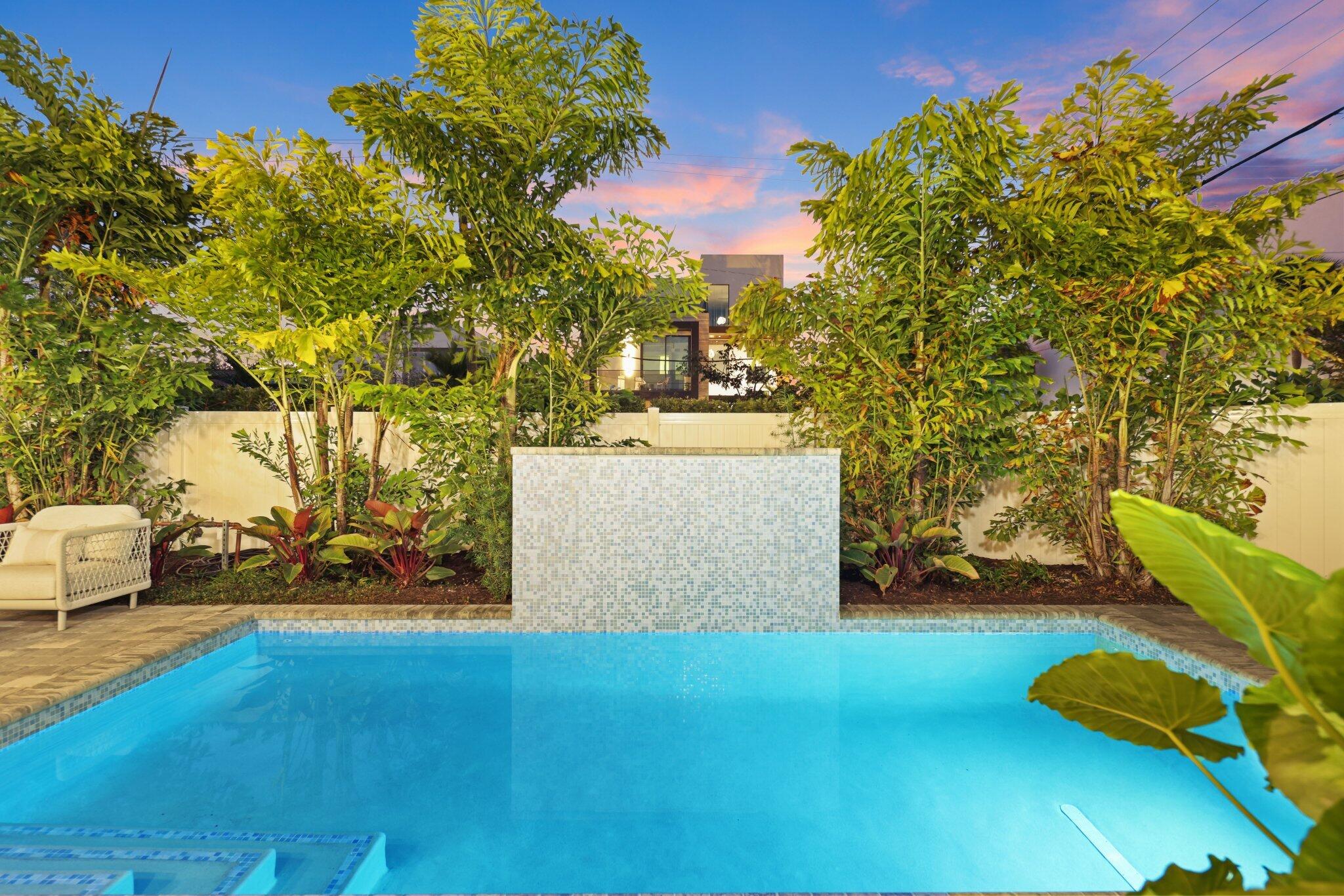 CENTENNIAL SQUARE - Residential