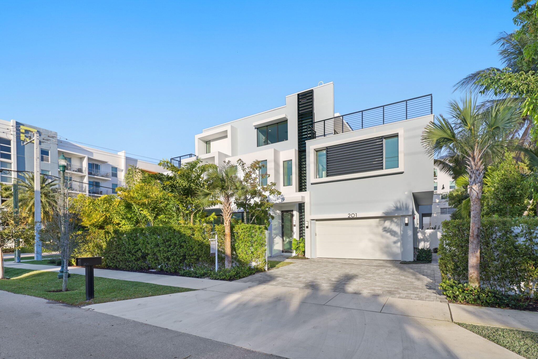 CENTENNIAL SQUARE - Residential