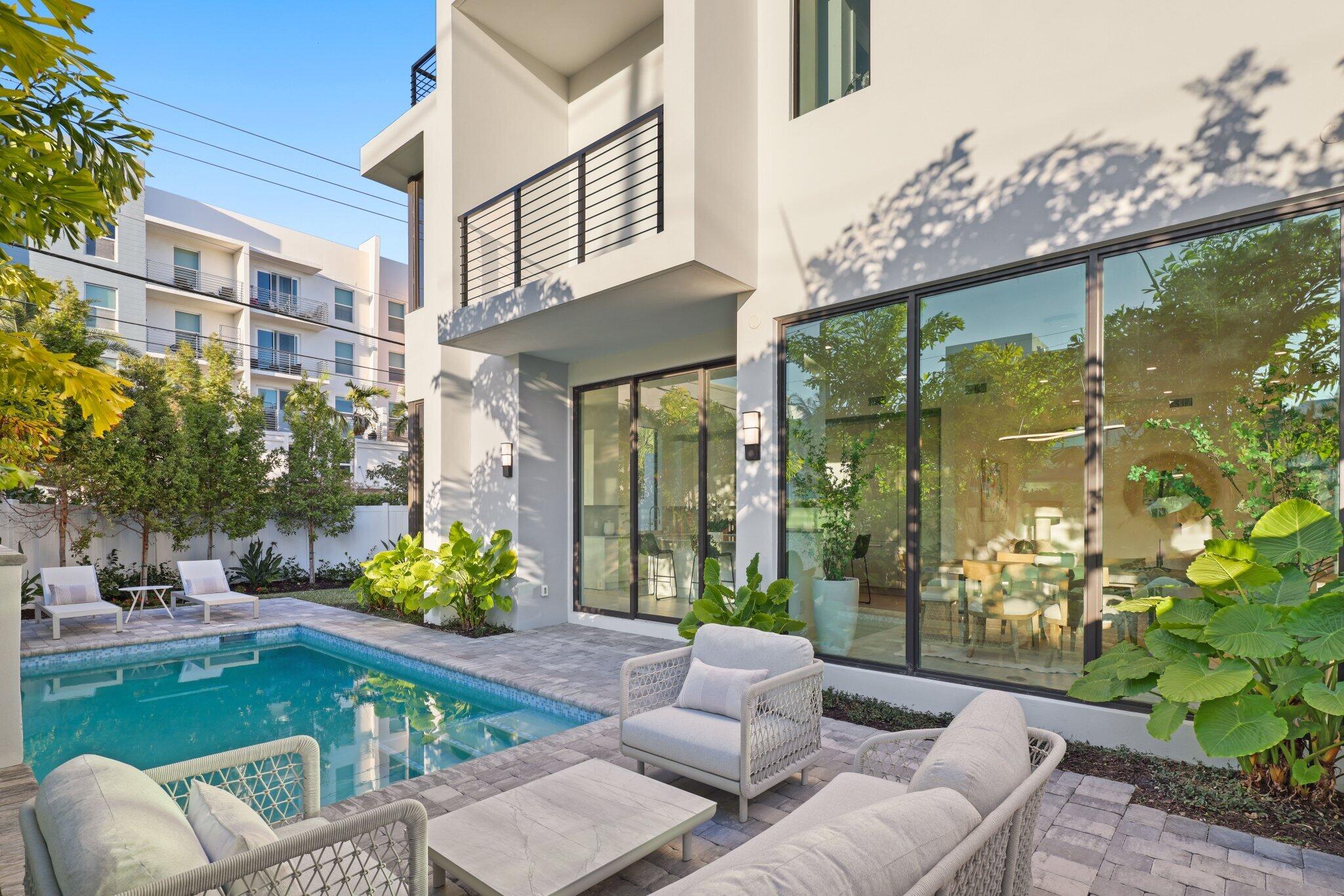 CENTENNIAL SQUARE - Residential