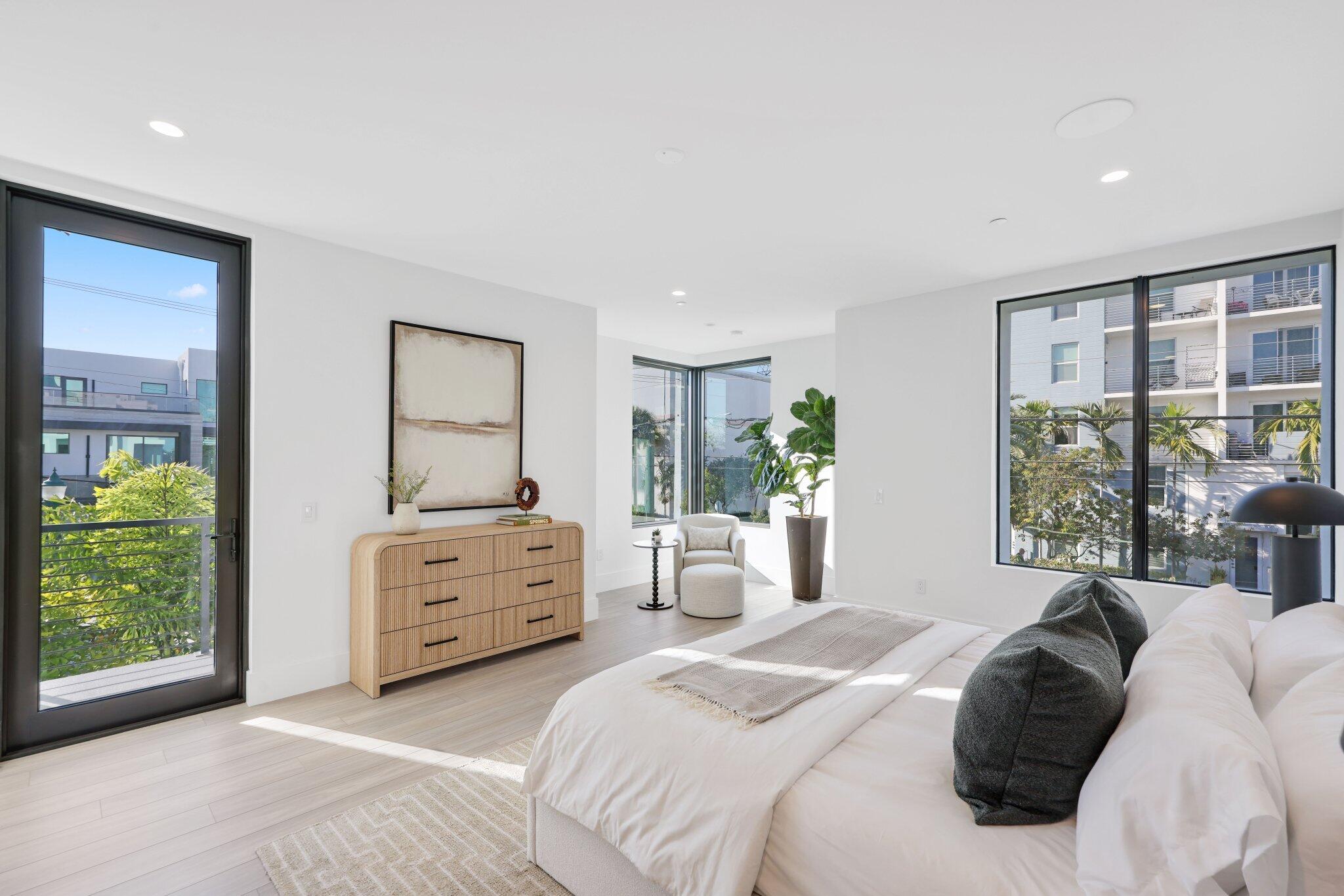 CENTENNIAL SQUARE - Residential