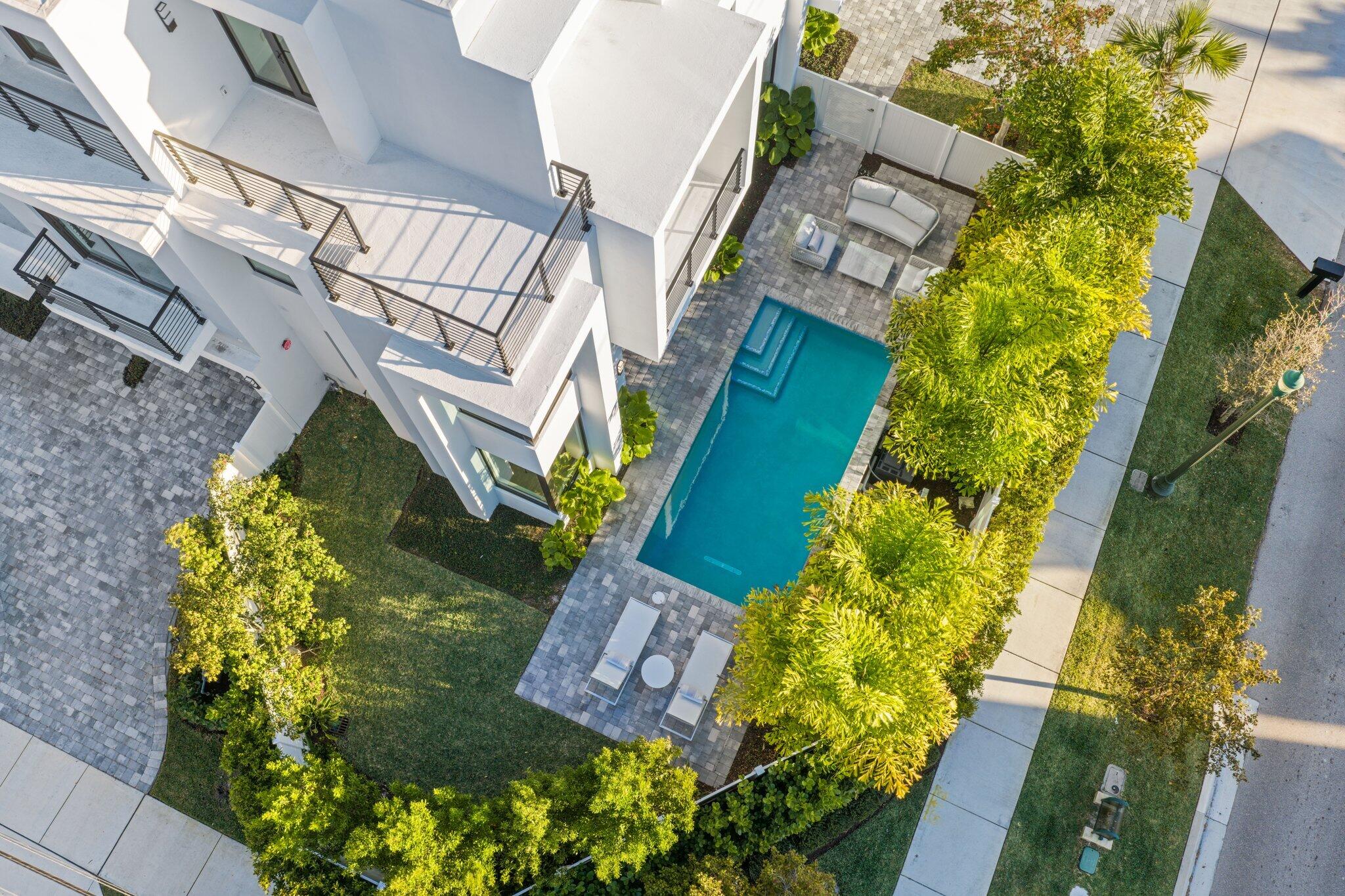 CENTENNIAL SQUARE - Residential