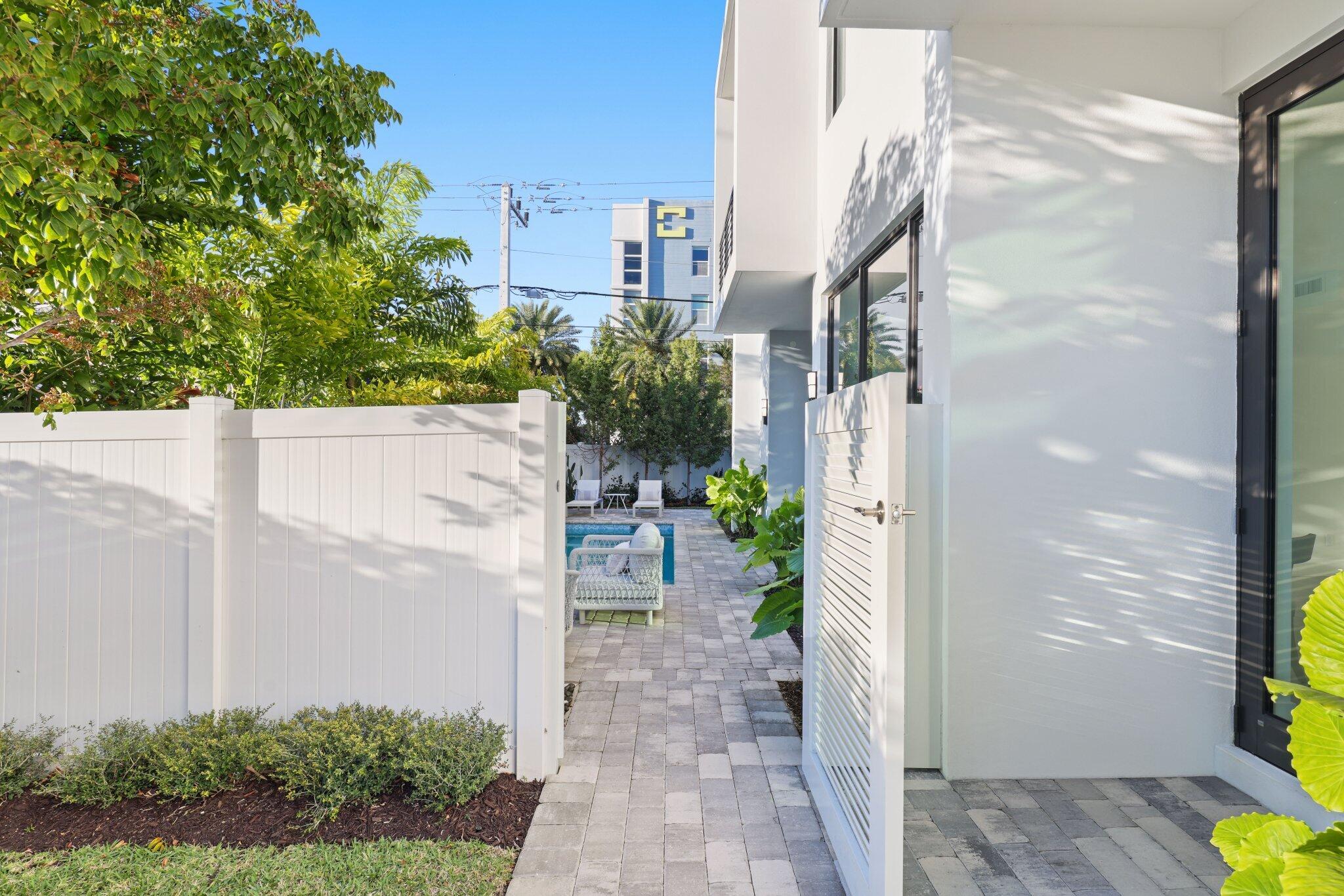 CENTENNIAL SQUARE - Residential