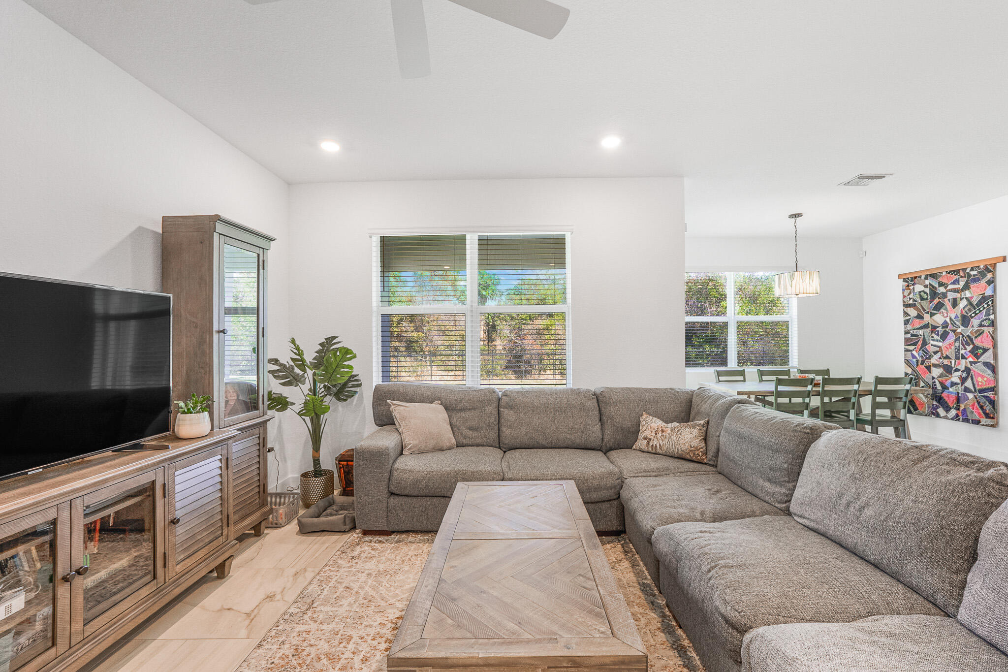 SABAL POINTE - Residential