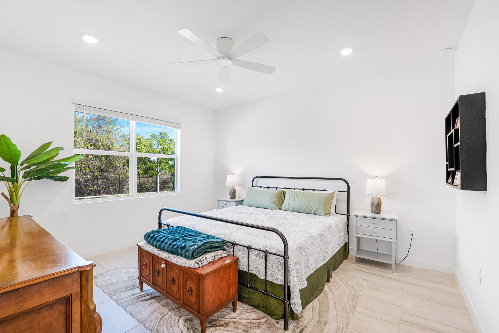 SABAL POINTE - Residential