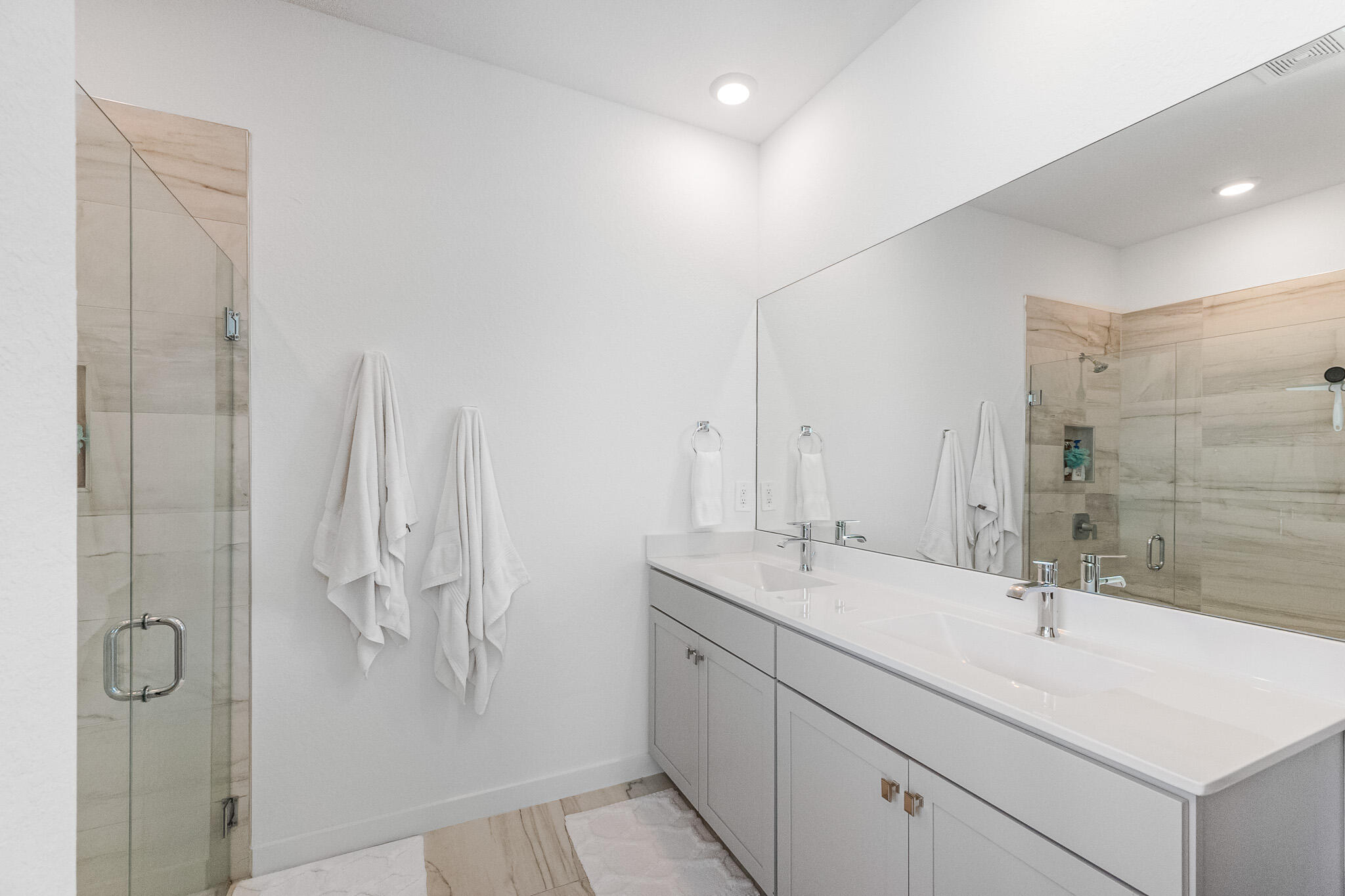 SABAL POINTE - Residential