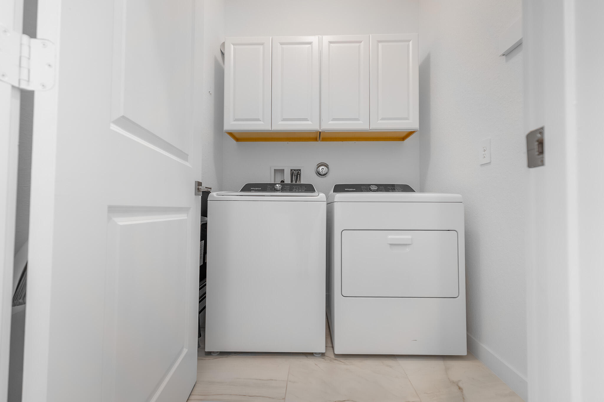 SABAL POINTE - Residential