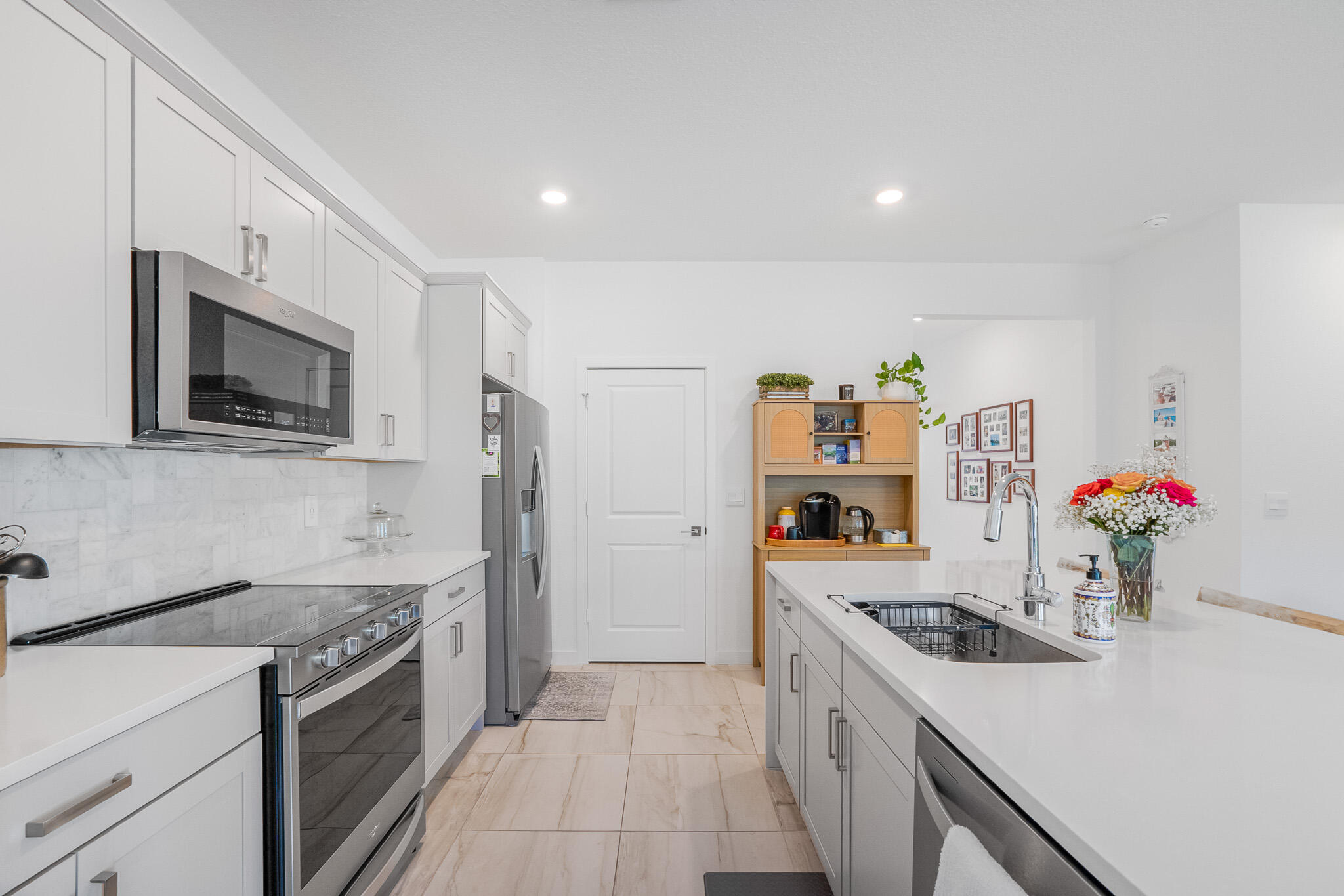 SABAL POINTE - Residential