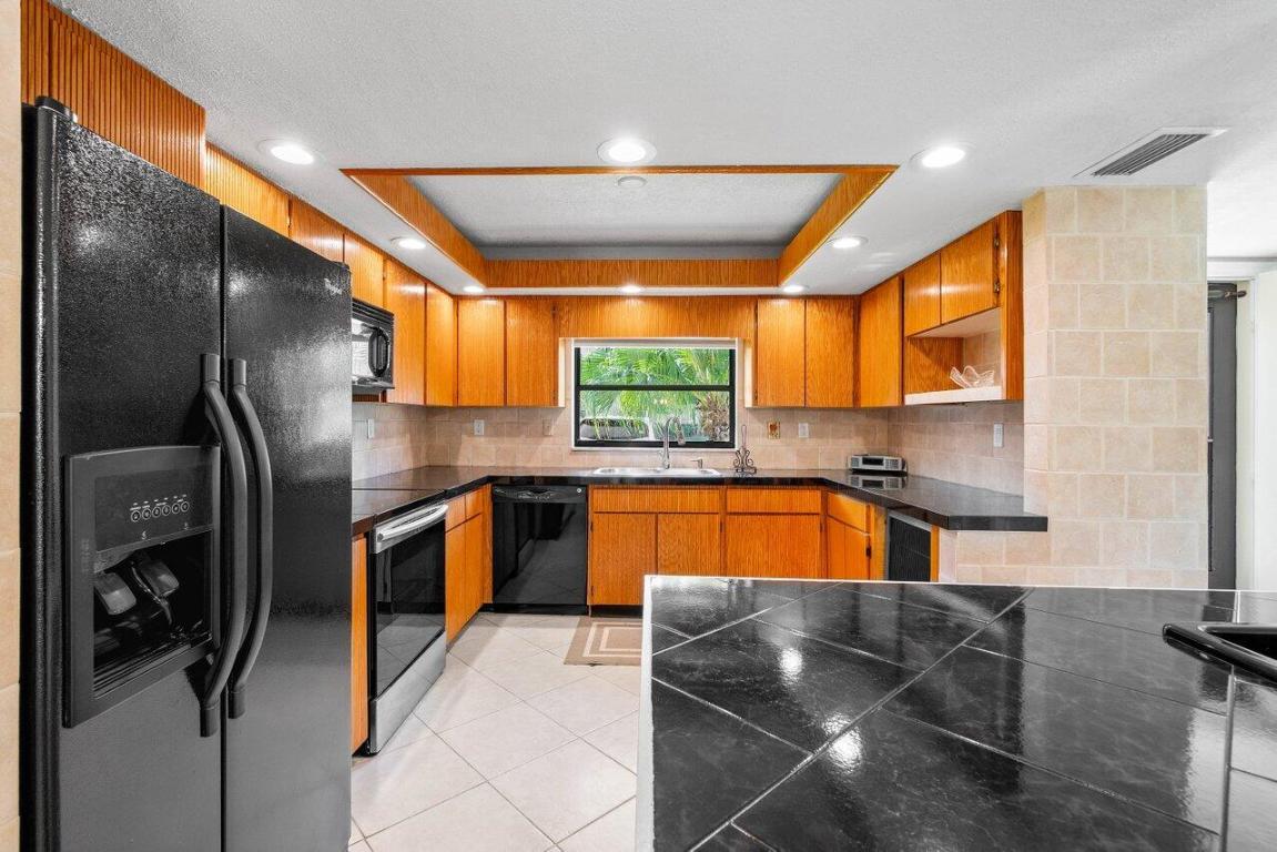 JUPITER DUNES CONDO - Residential Lease