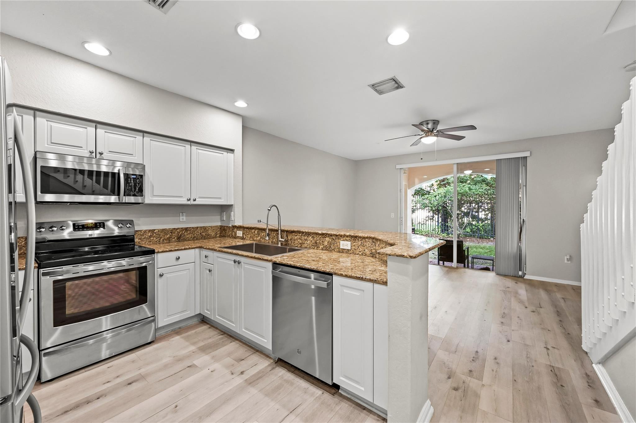 MURANO AT HAMPTON PARK 8 - Residential