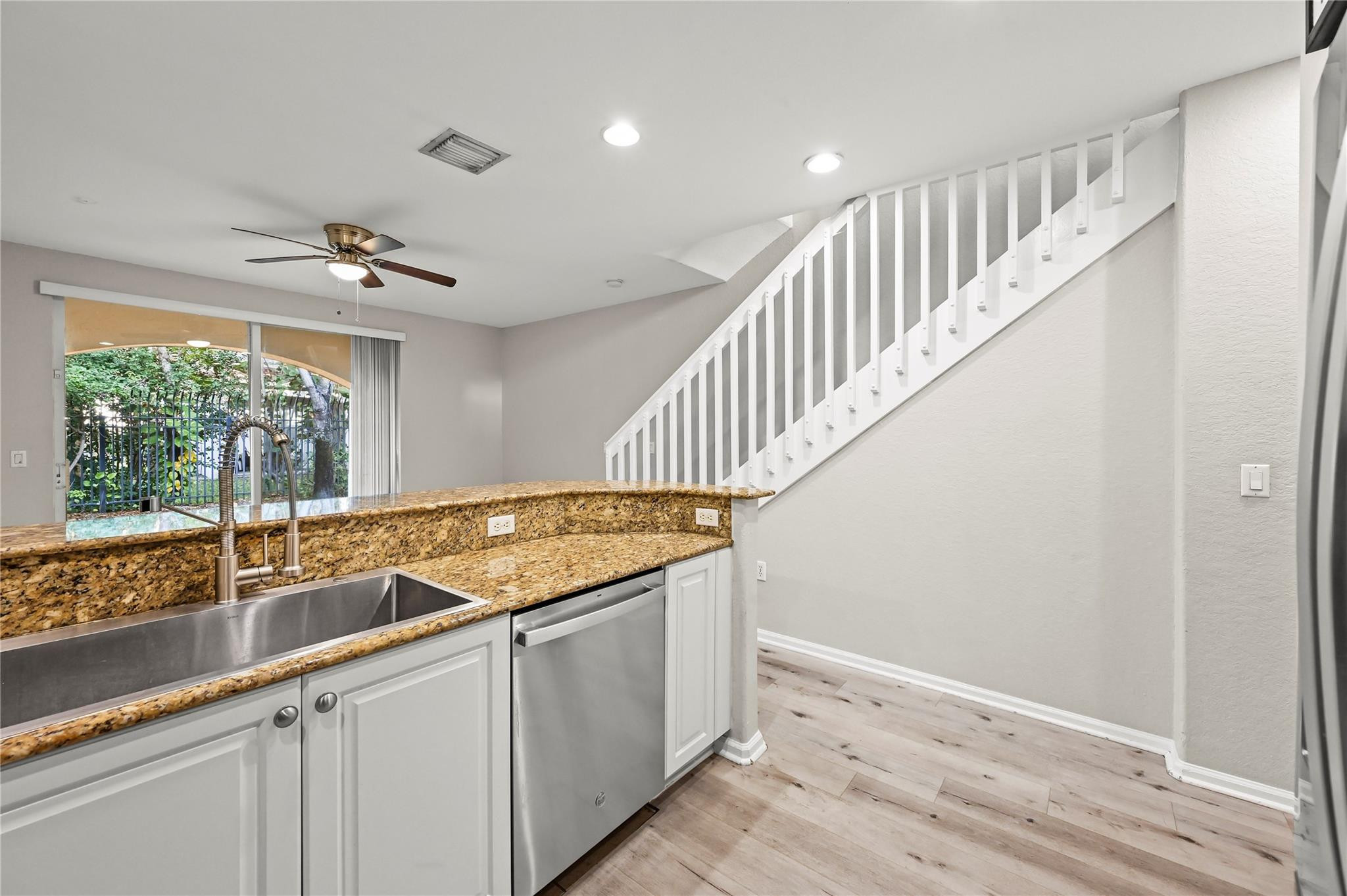 MURANO AT HAMPTON PARK 8 - Residential