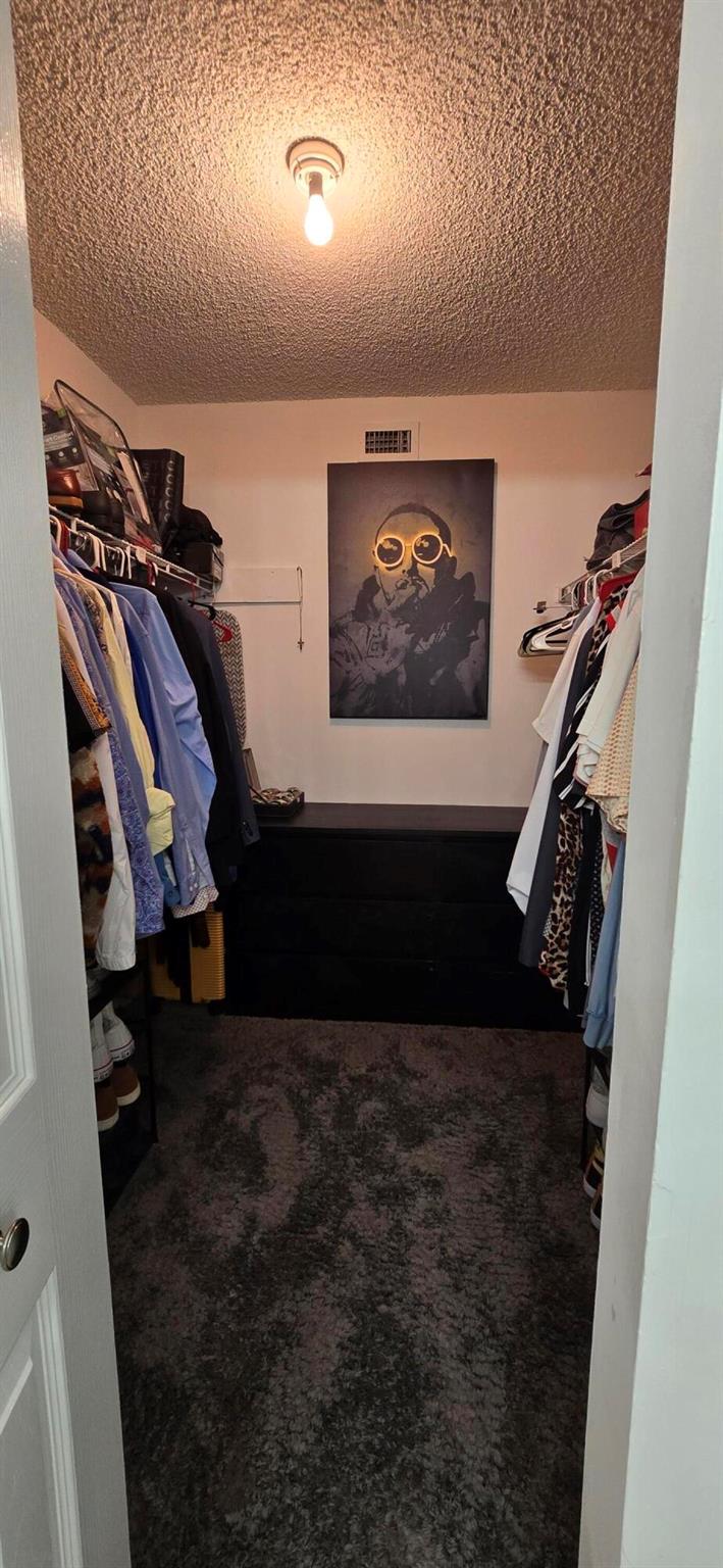 LAKE EMERALD CONDOMINIUM NO - Residential