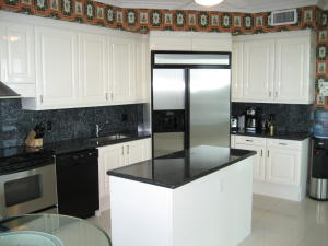 TOSCANA WEST TOWER II - Residential Lease